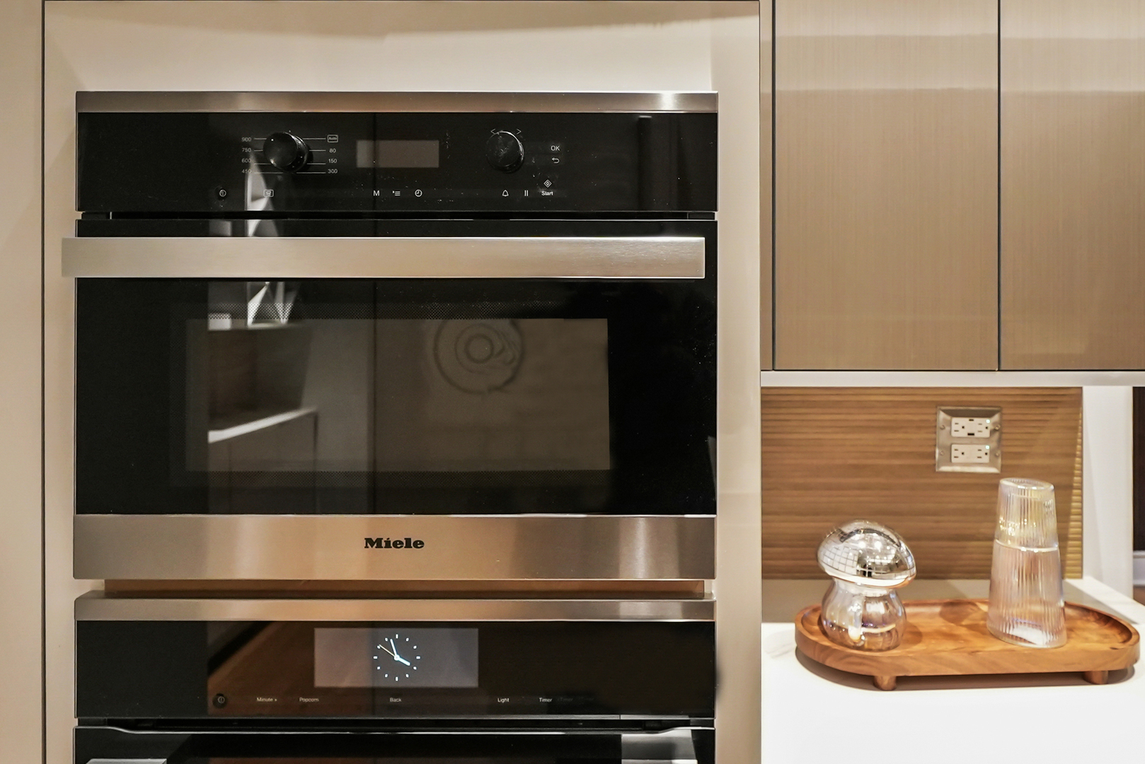 175 E Delaware Place Unit: 5402