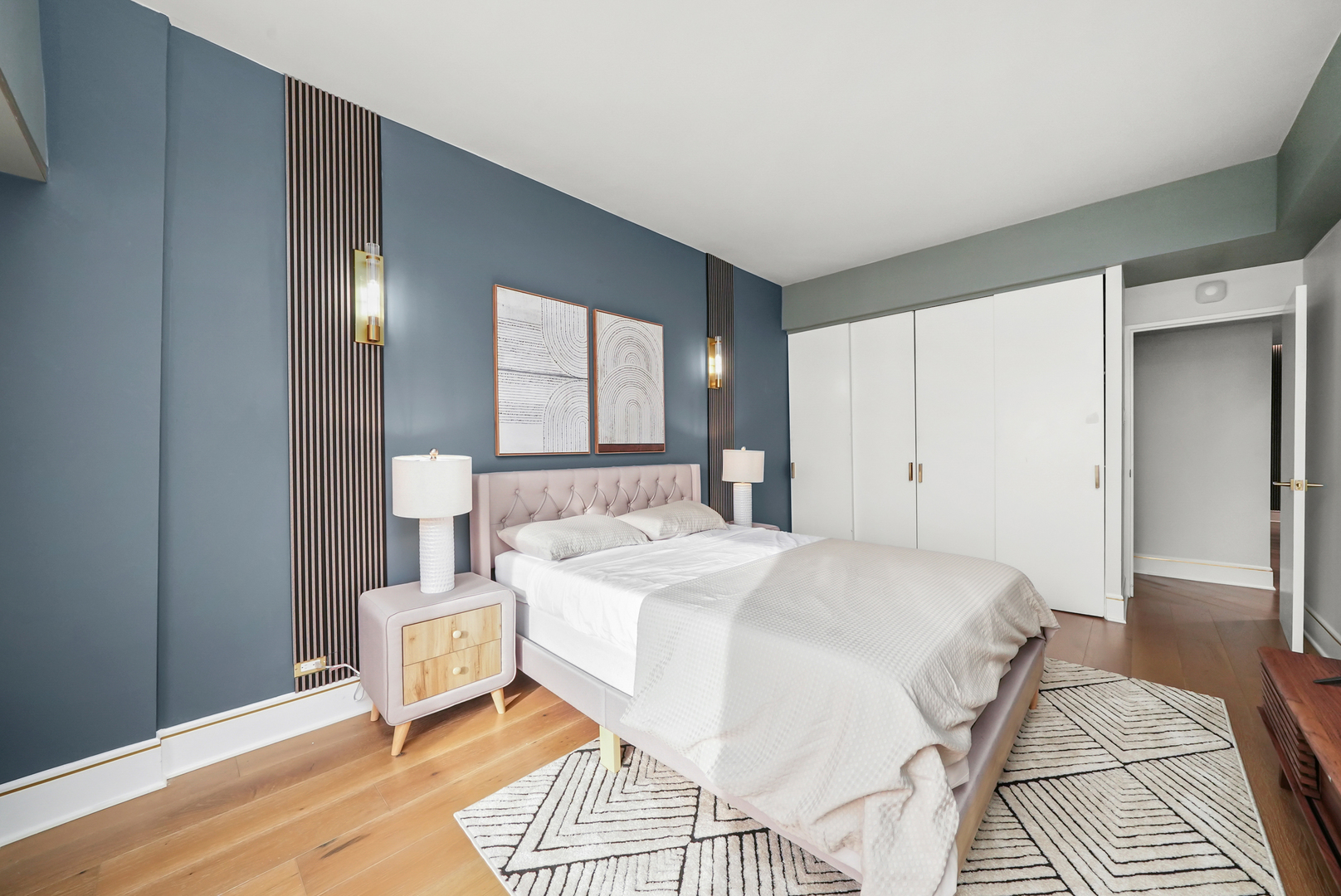 175 E Delaware Place Unit: 5402