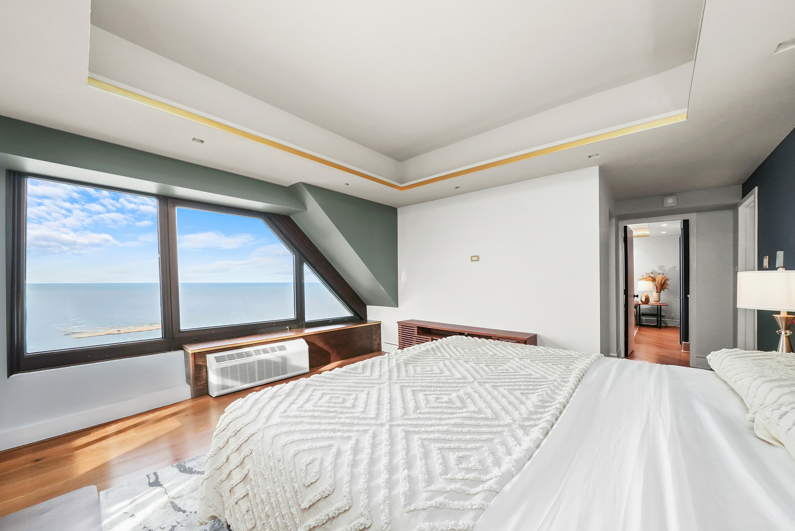 175 E Delaware Place Unit: 5402