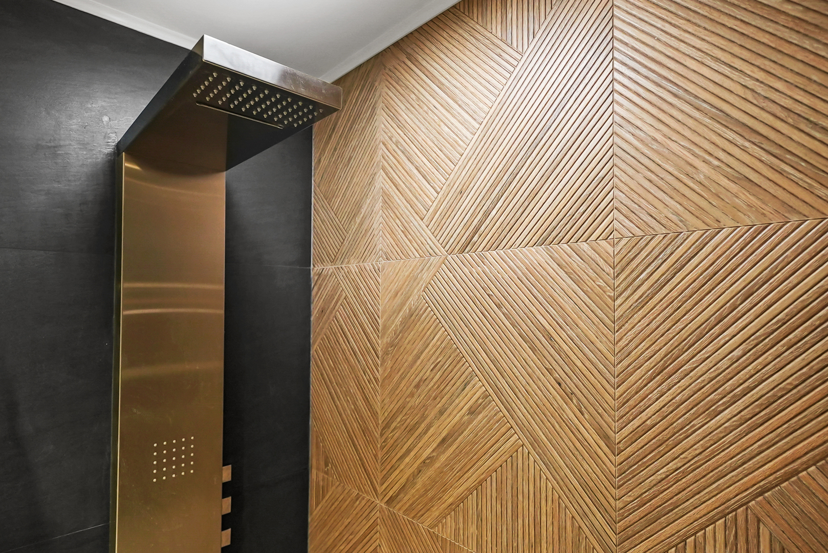 175 E Delaware Place Unit: 5402