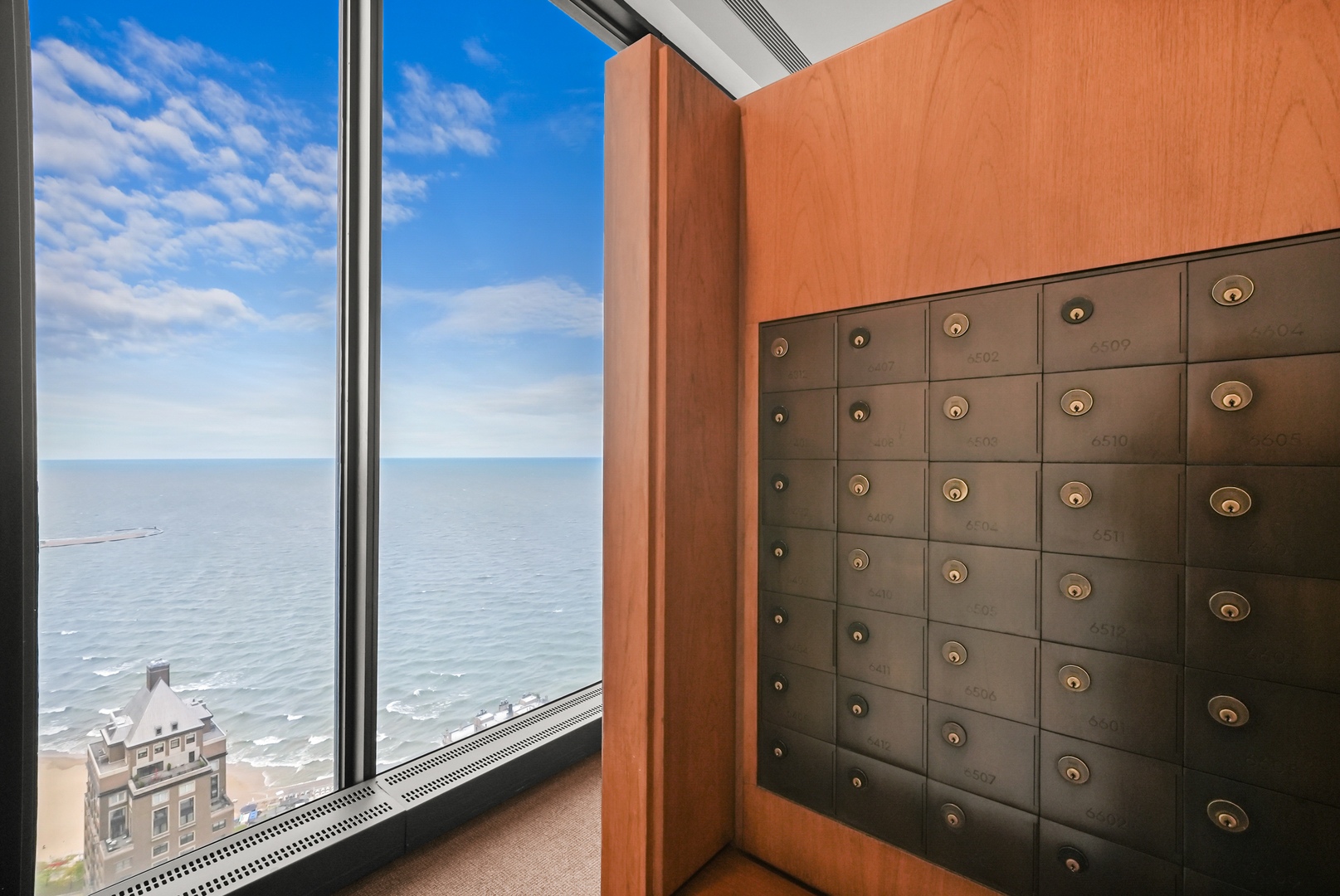 175 E Delaware Place Unit: 5402