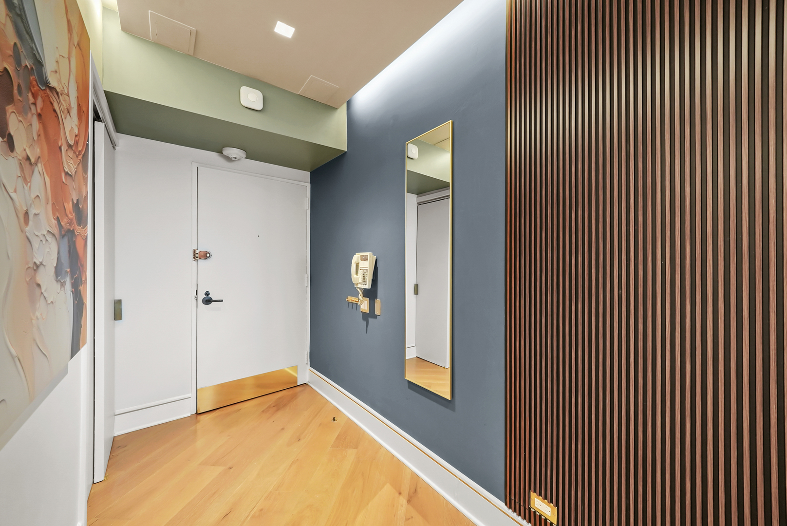 175 E Delaware Place Unit: 5402