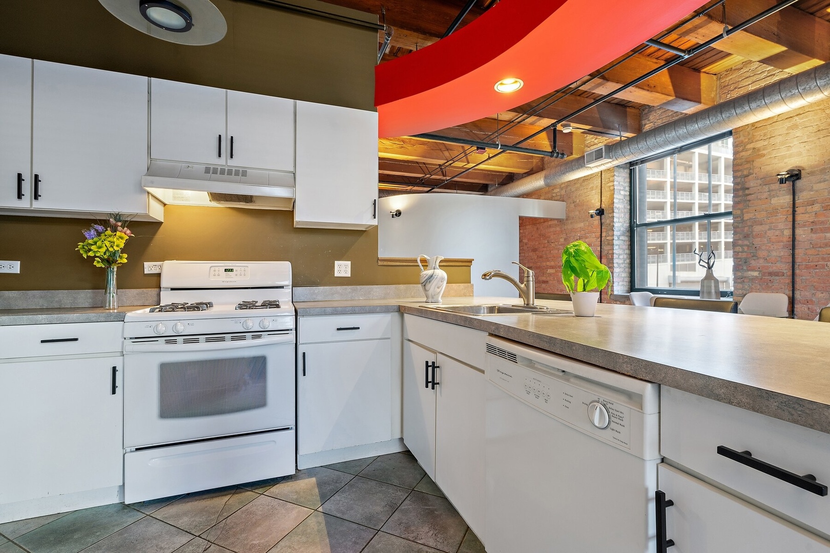 732 S Financial Place Unit: 215