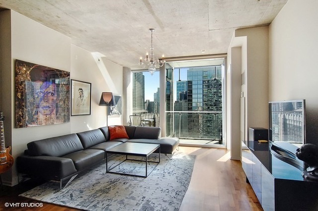 600 N Fairbanks Court Unit: 2908
