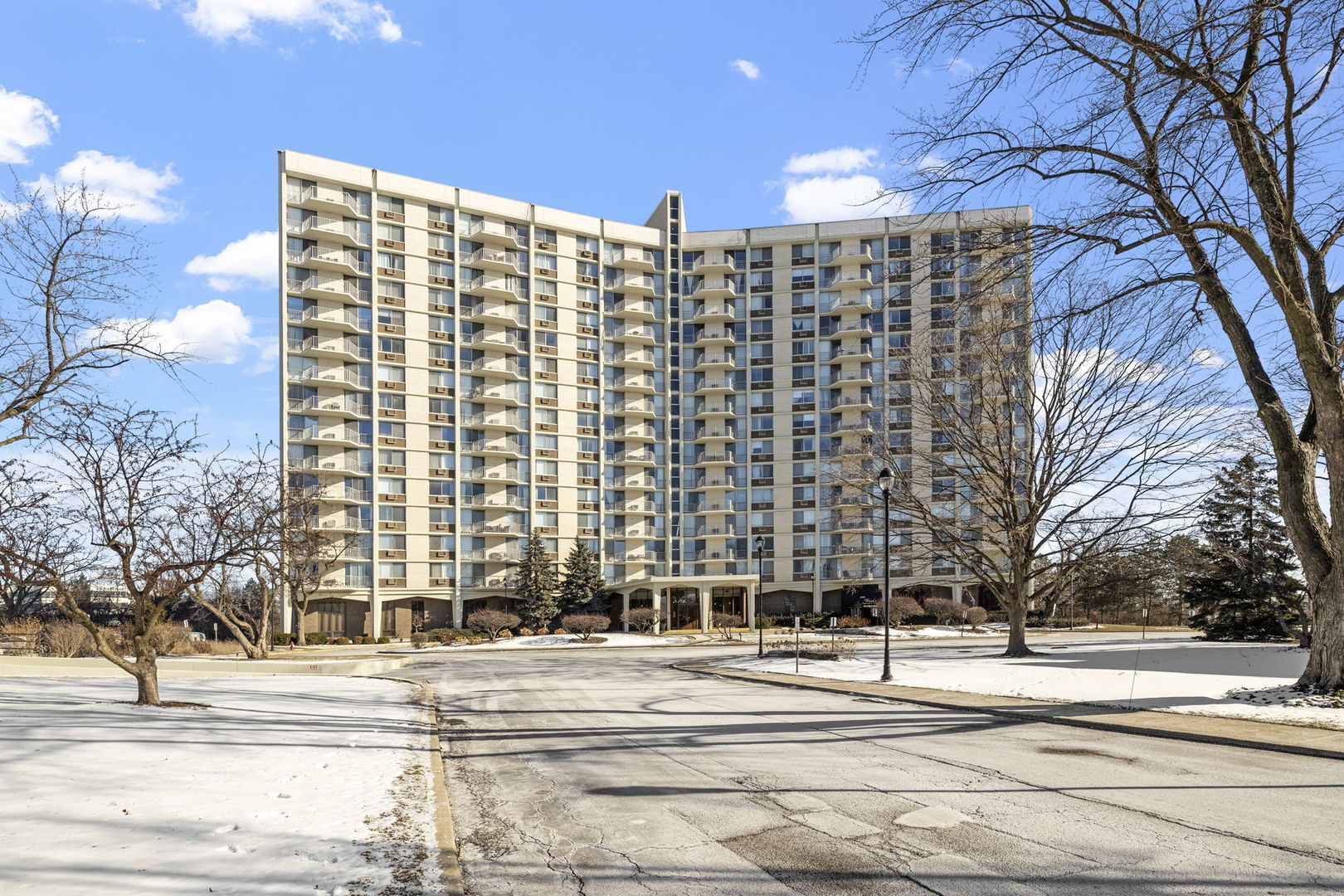 40 N Tower Road Unit: 16E
