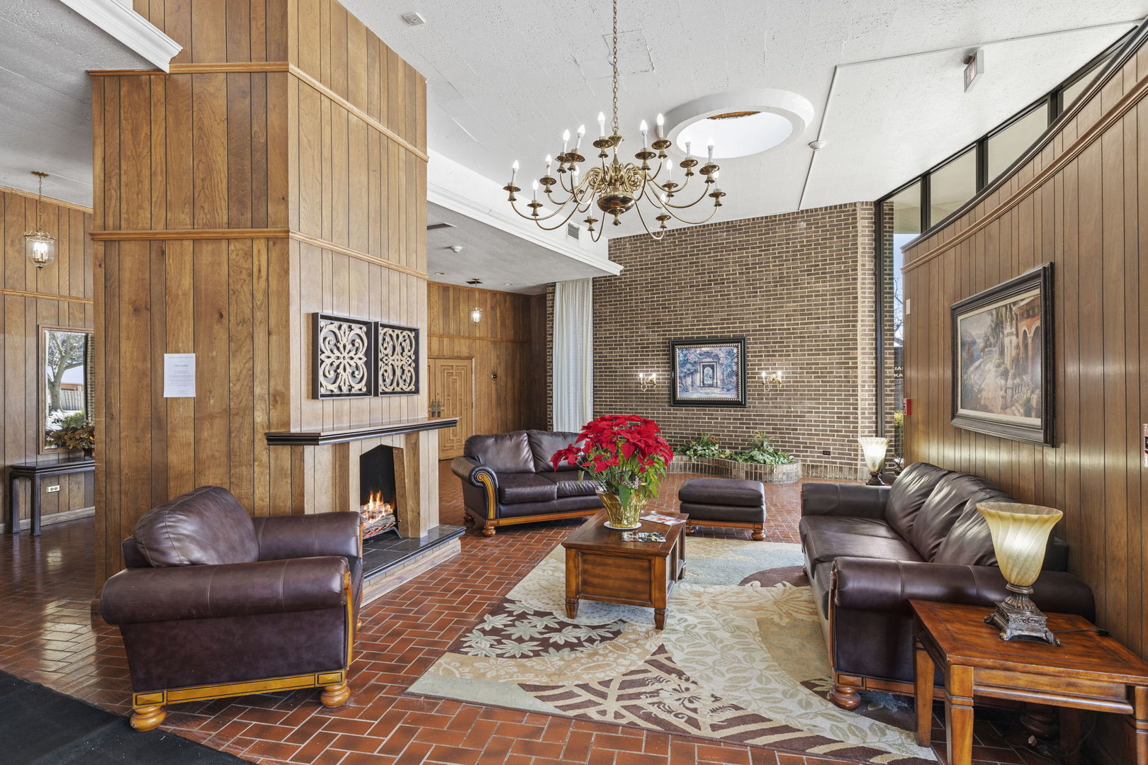 40 N Tower Road Unit: 16E