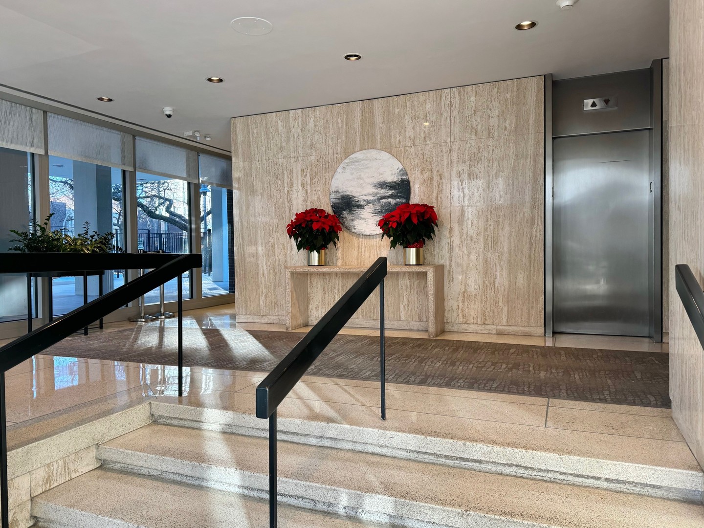 88 W Schiller Street Unit: 2701