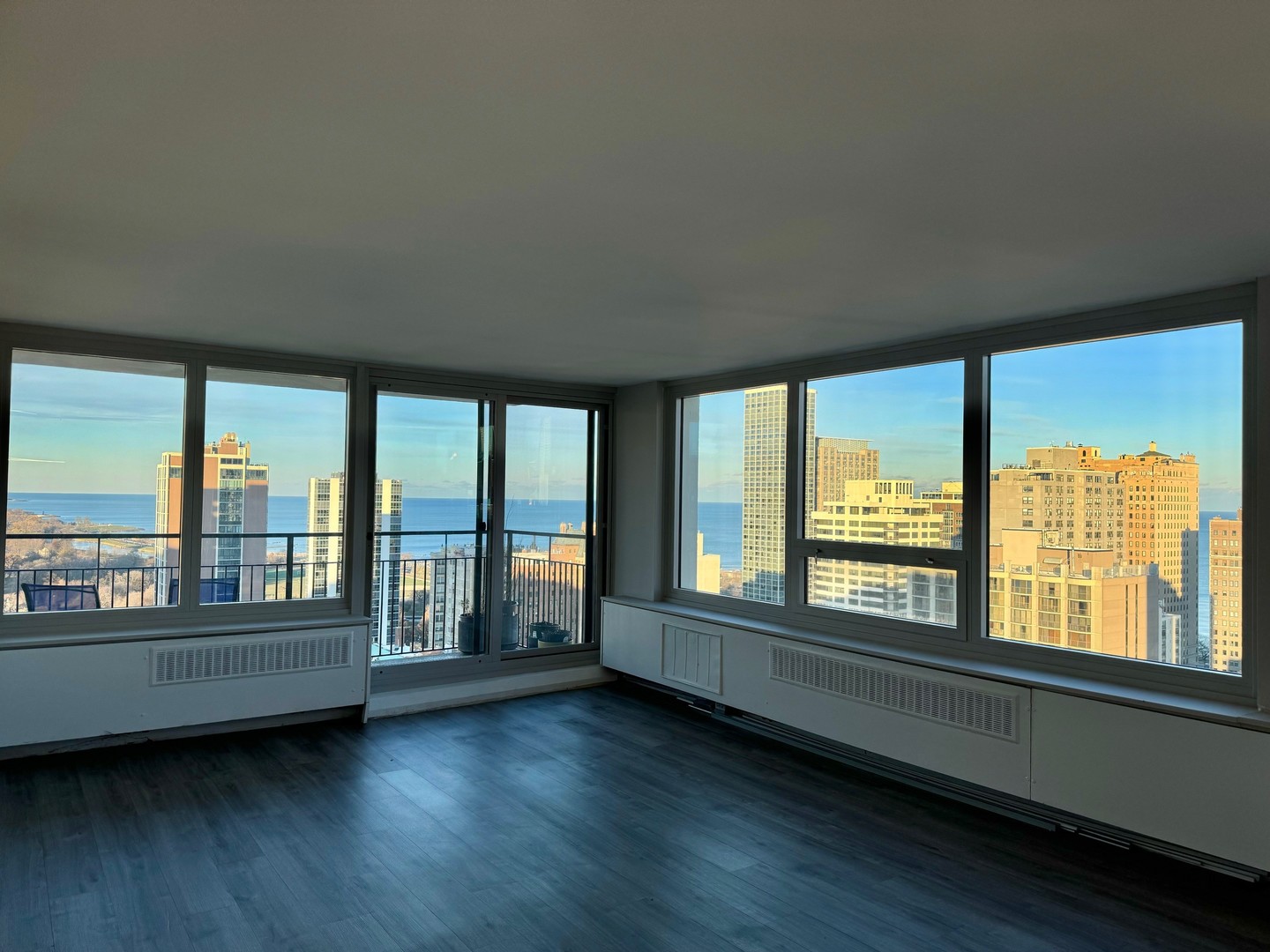 88 W Schiller Street Unit: 2701