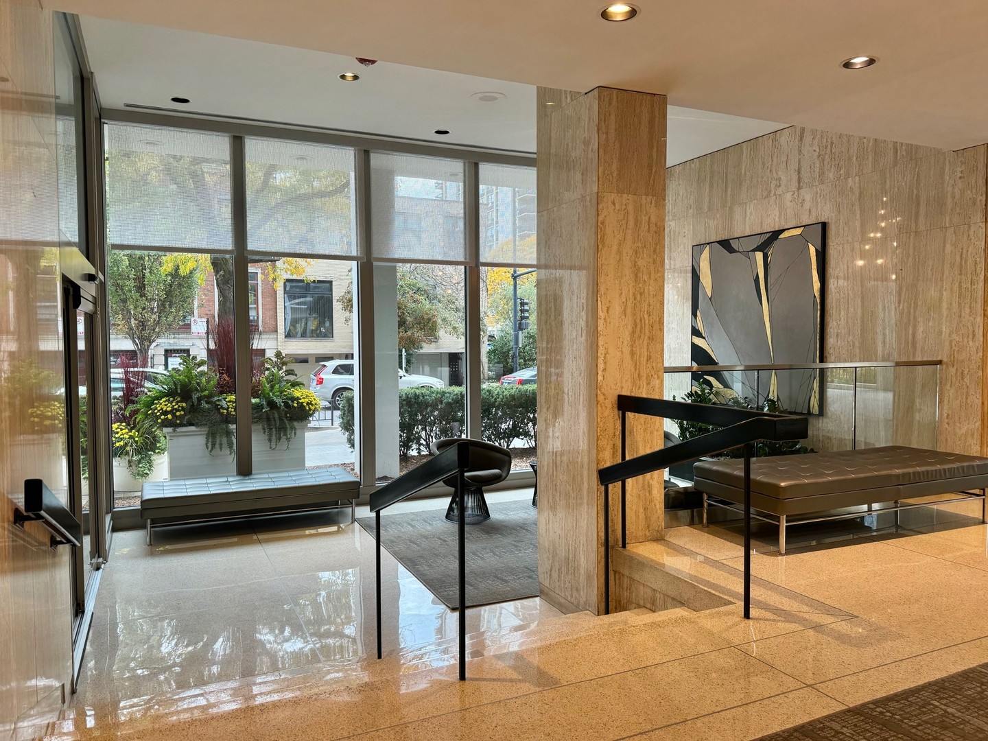 88 W Schiller Street Unit: 2701