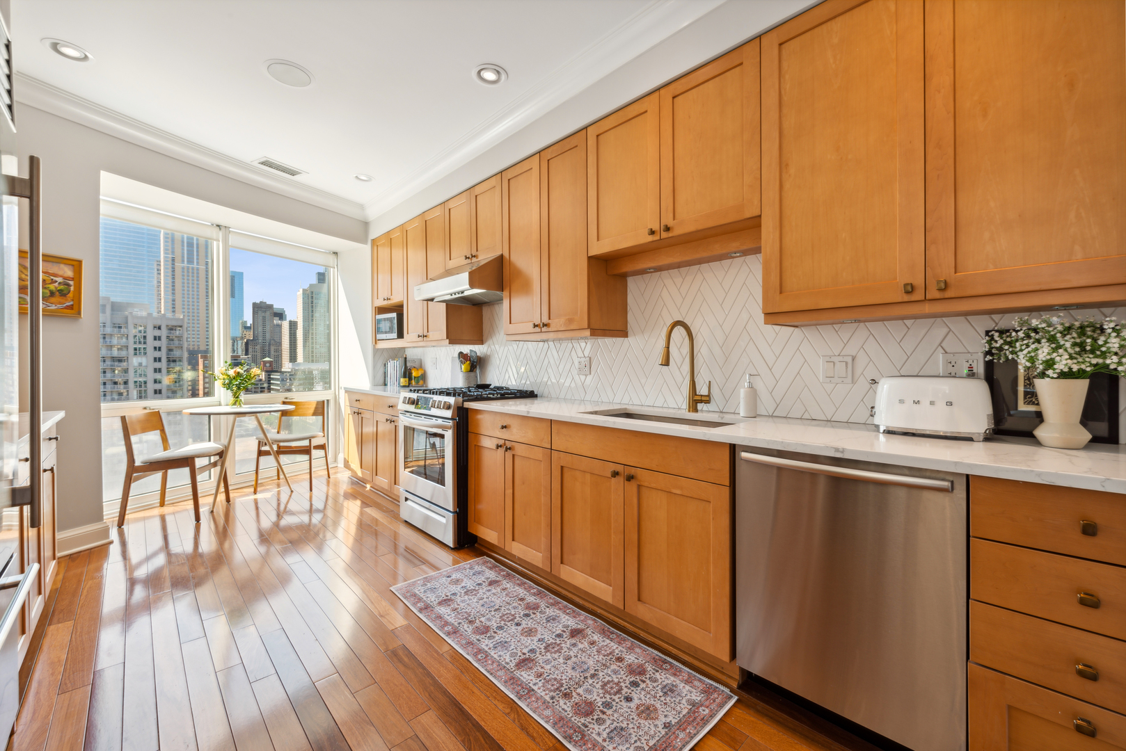 60 W Erie Street Unit: 1501