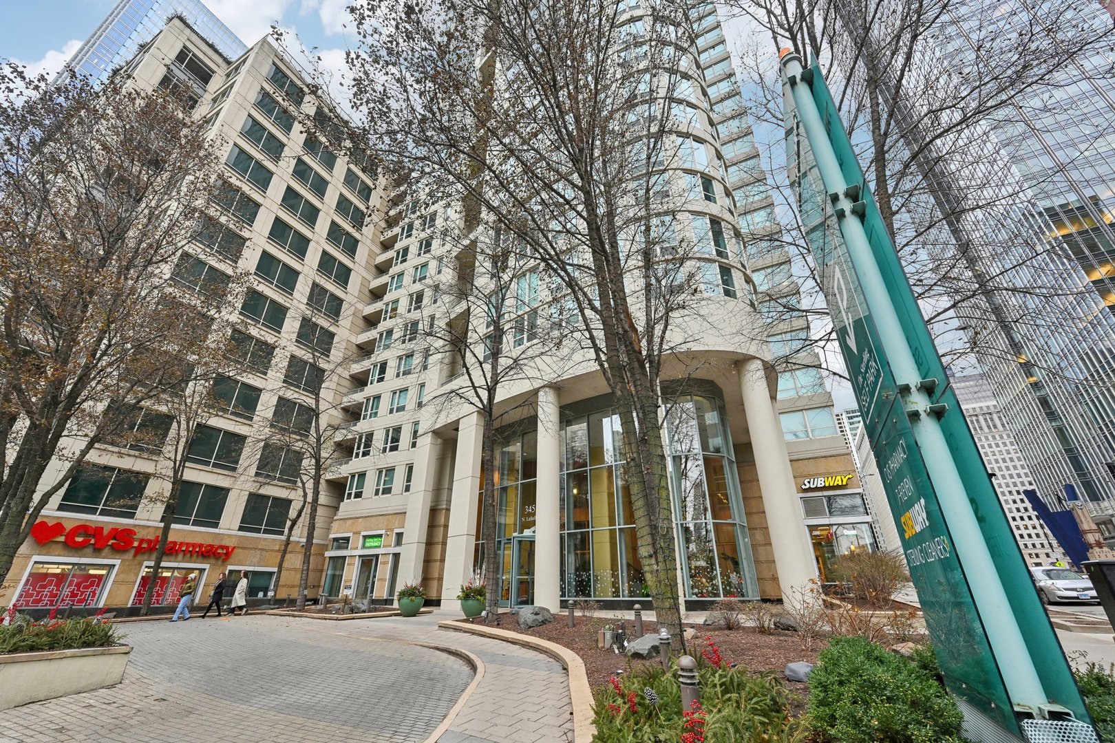 345 N La Salle Drive Unit: 2510