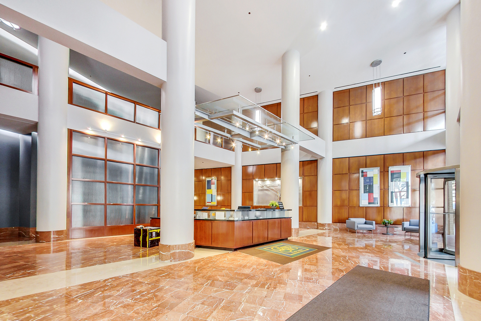 211 E Ohio Street Unit: 1414