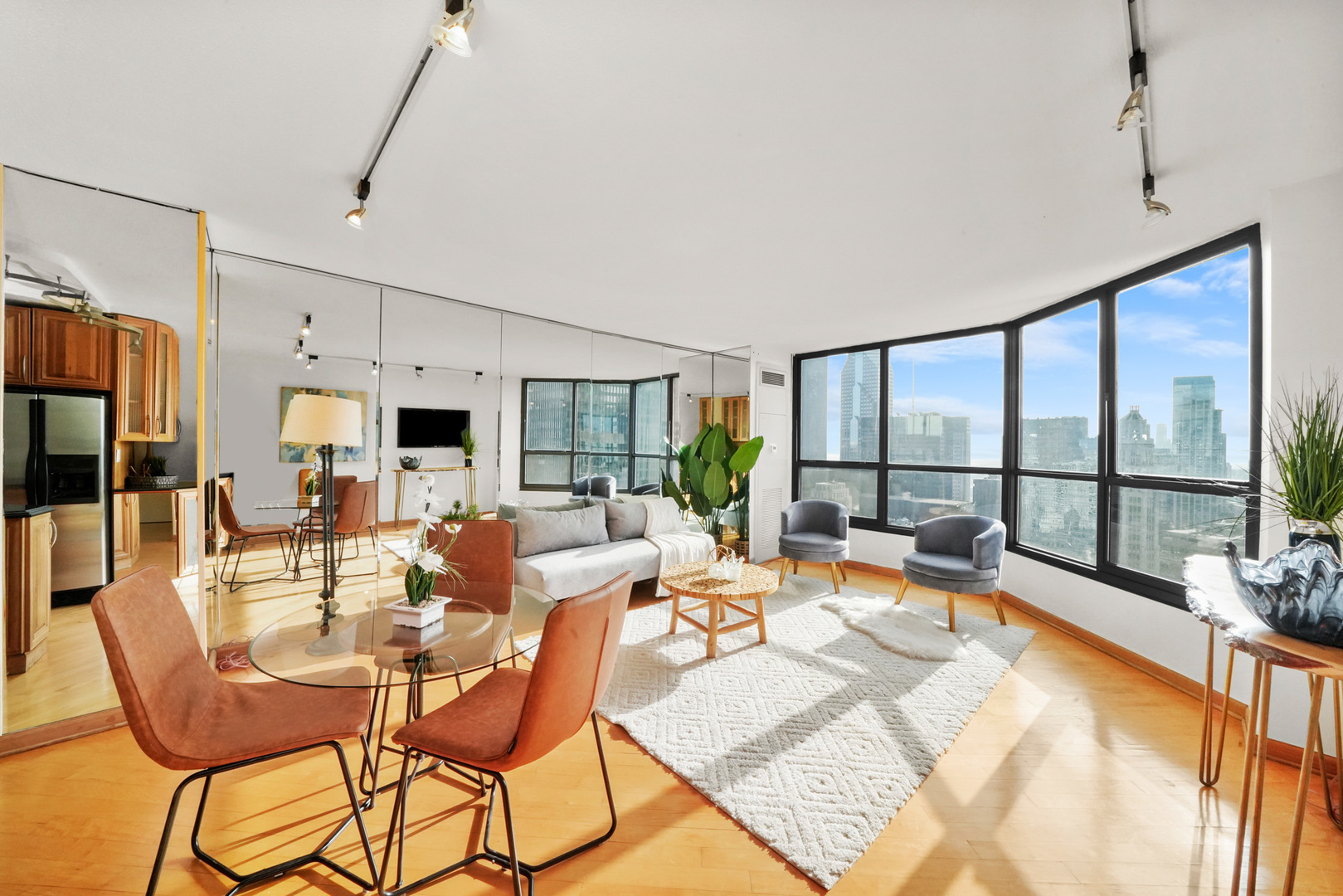 405 N WABASH Avenue Unit: 4808