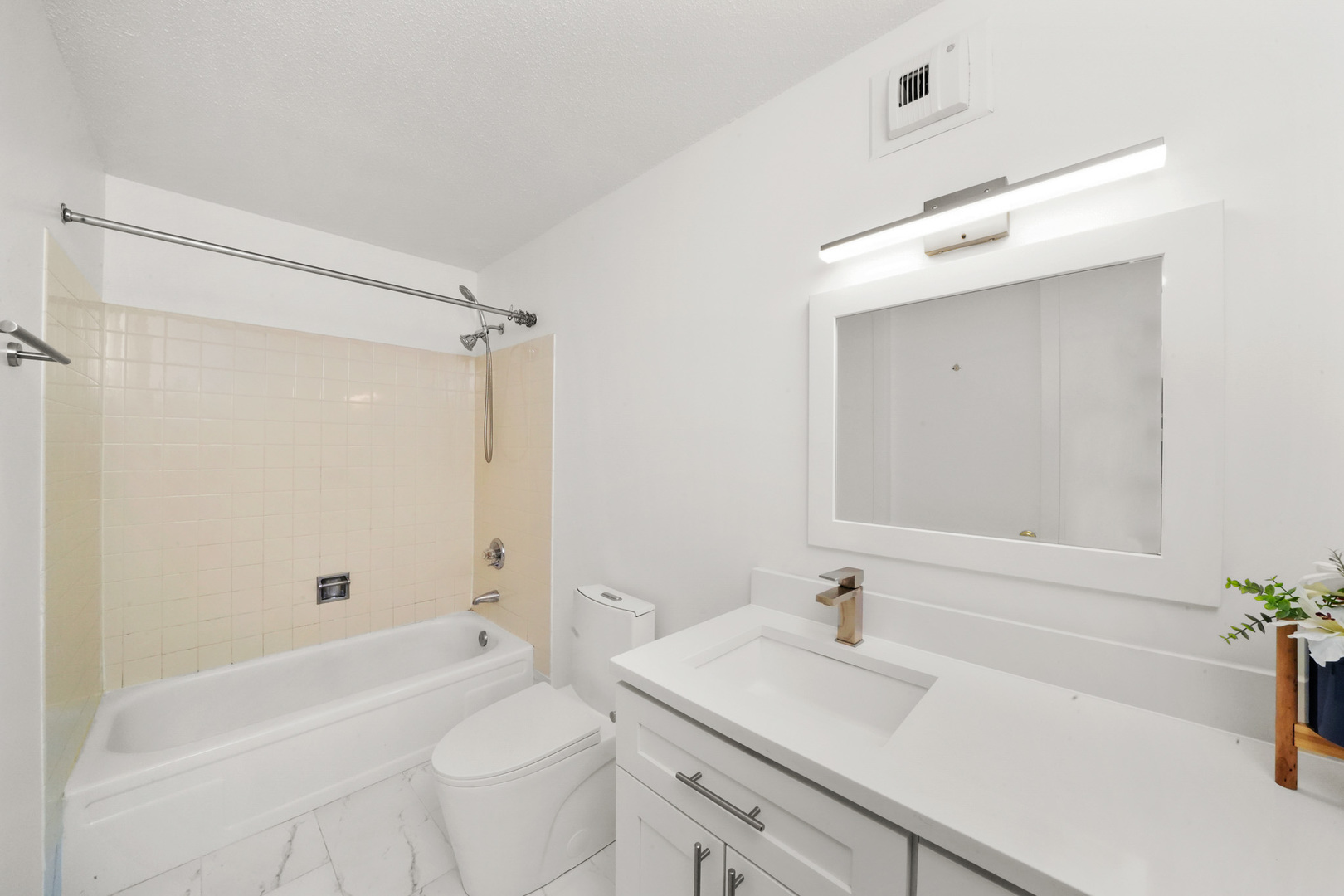 405 N WABASH Avenue Unit: 4808