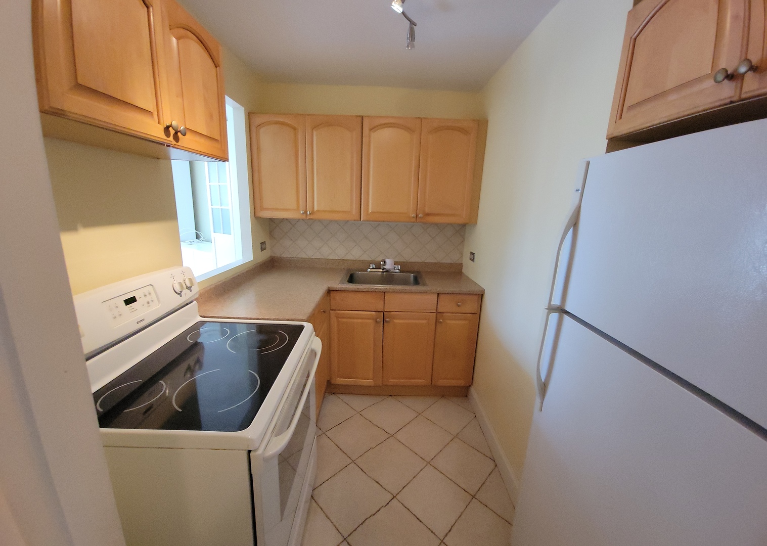 5415 N SHERIDAN Road Unit: 507