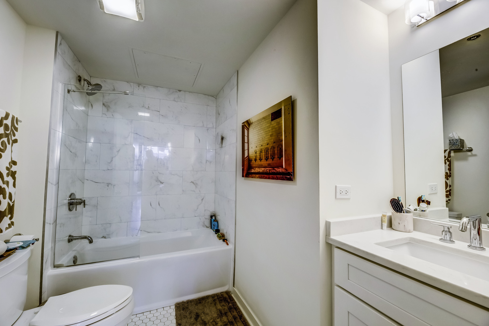 50 E 16th Street Unit: 1403