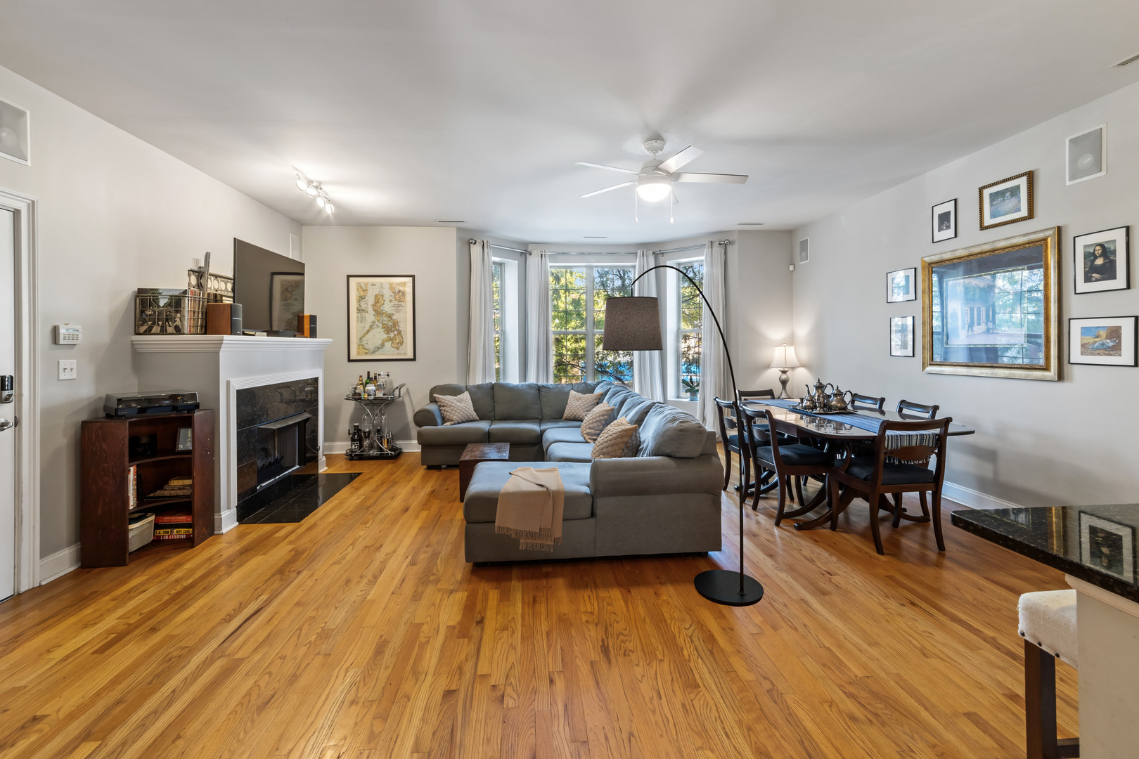 1807 W Addison Street Unit: 2E