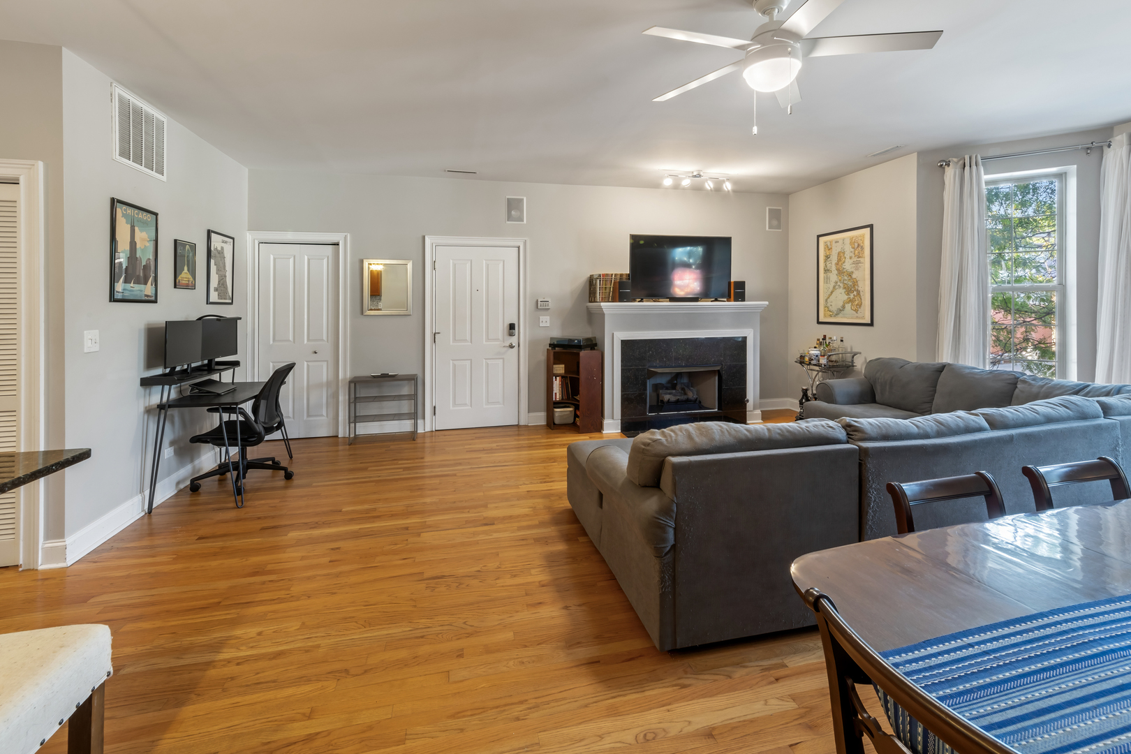 1807 W Addison Street Unit: 2E