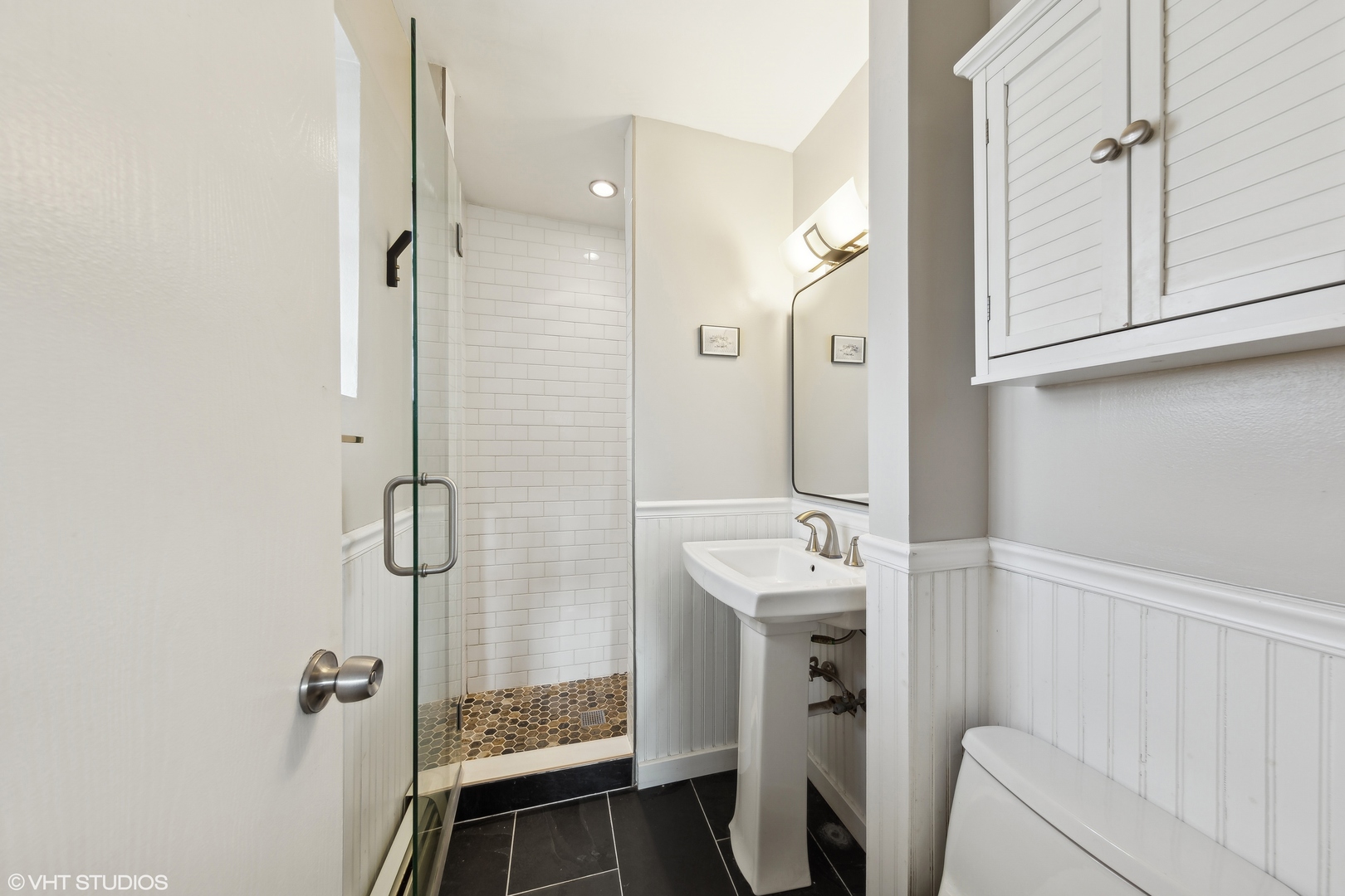 4111 N Mozart Street Unit: 3W