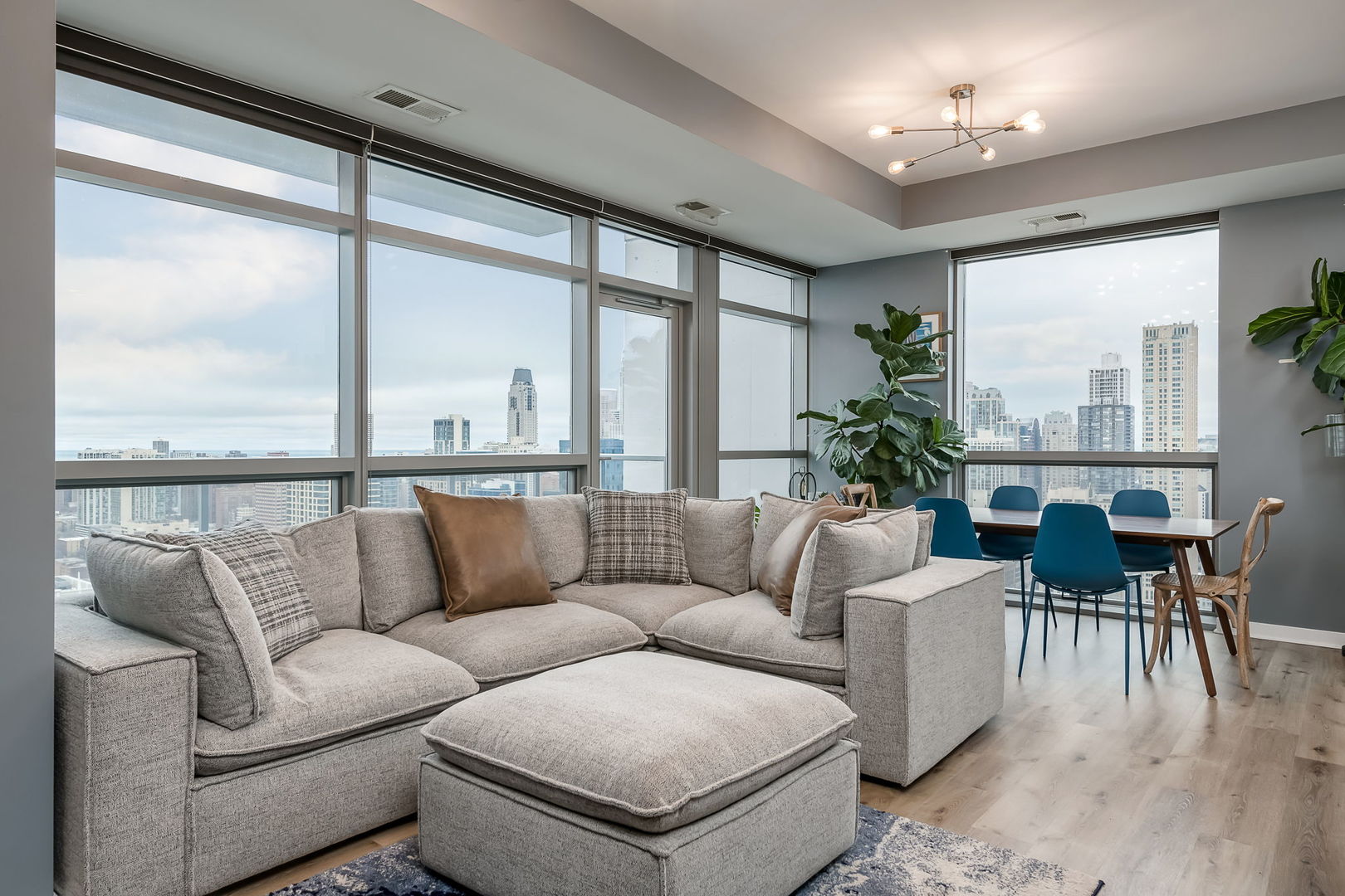 303 W Ohio Street Unit: 3802