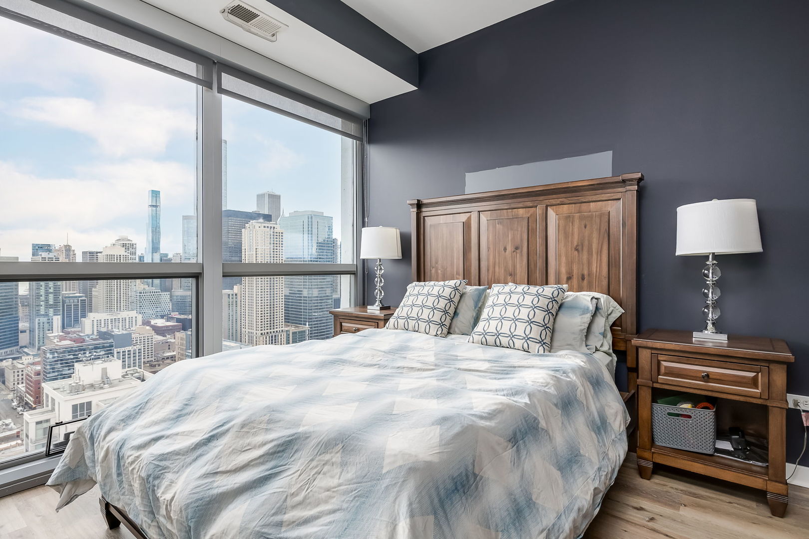 303 W Ohio Street Unit: 3802