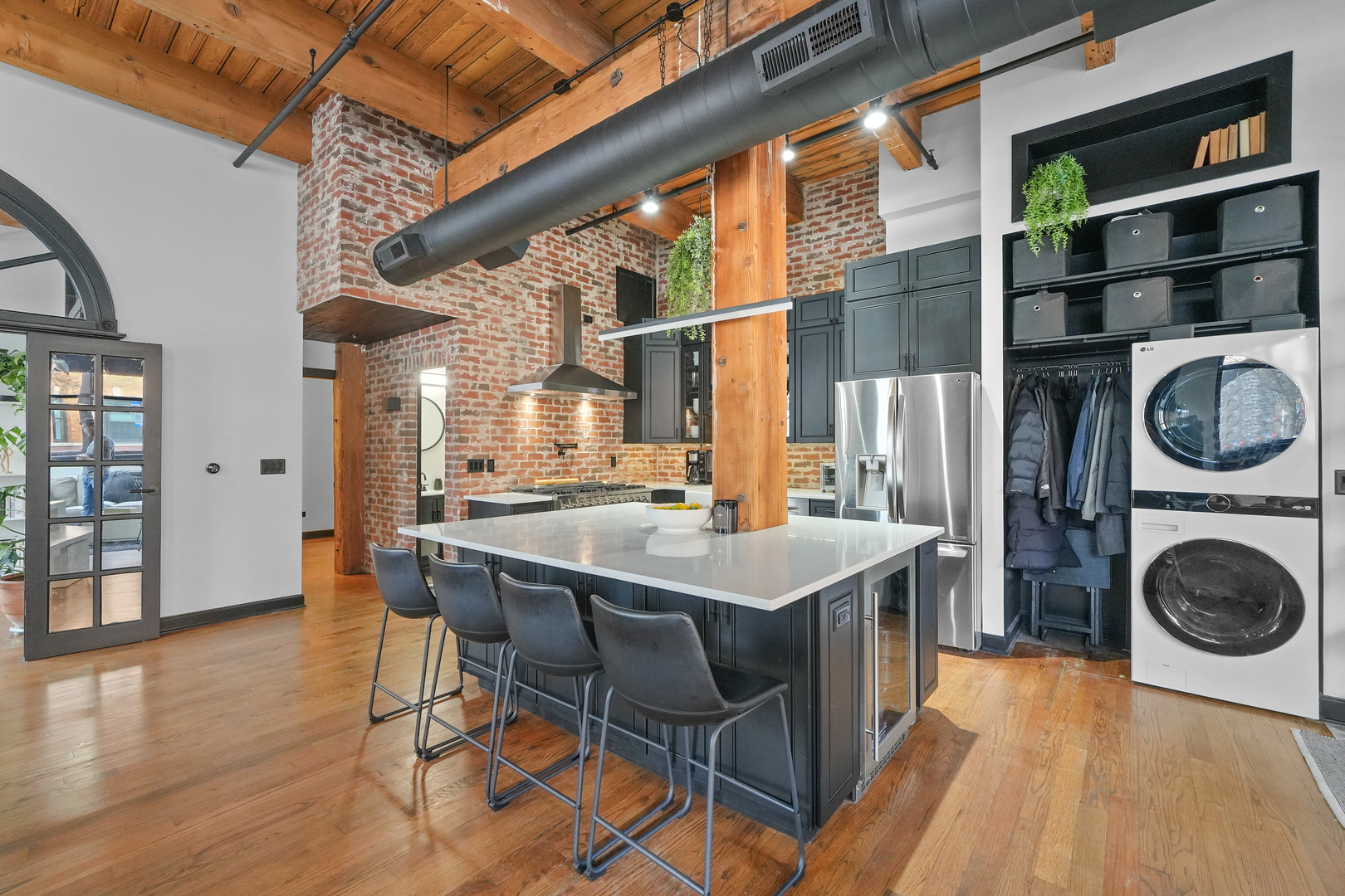 1101 W Armitage Avenue Unit: 101