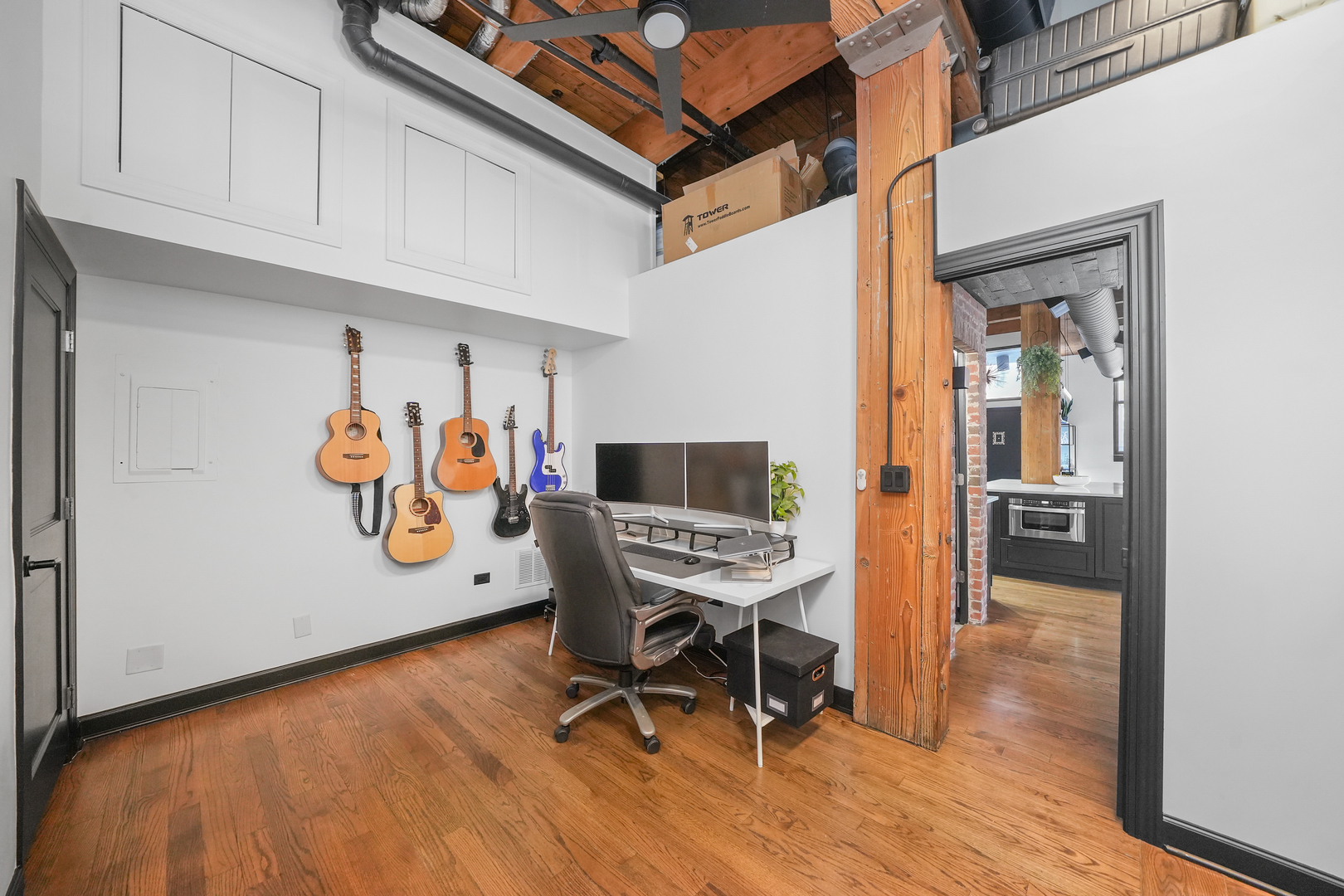 1101 W Armitage Avenue Unit: 101