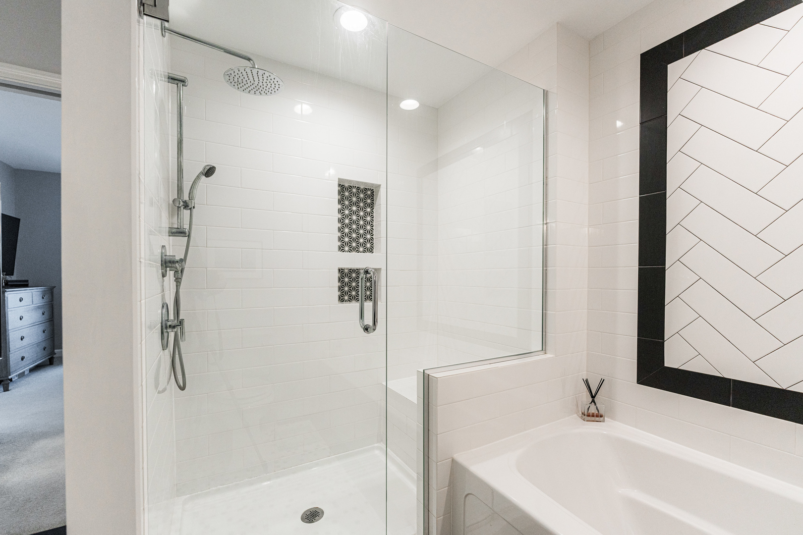 421 W Huron Street Unit: 1401