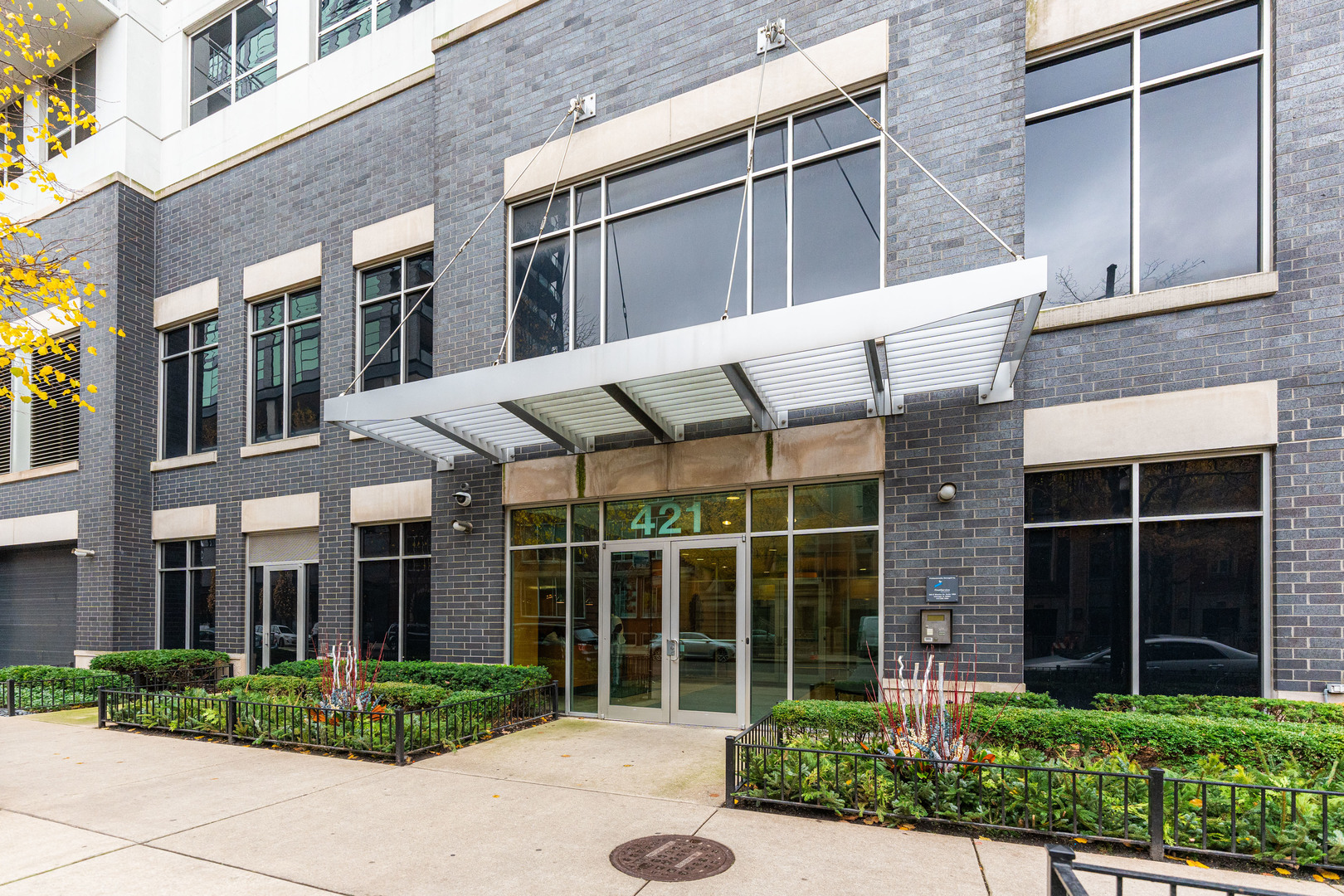 421 W Huron Street Unit: 1401