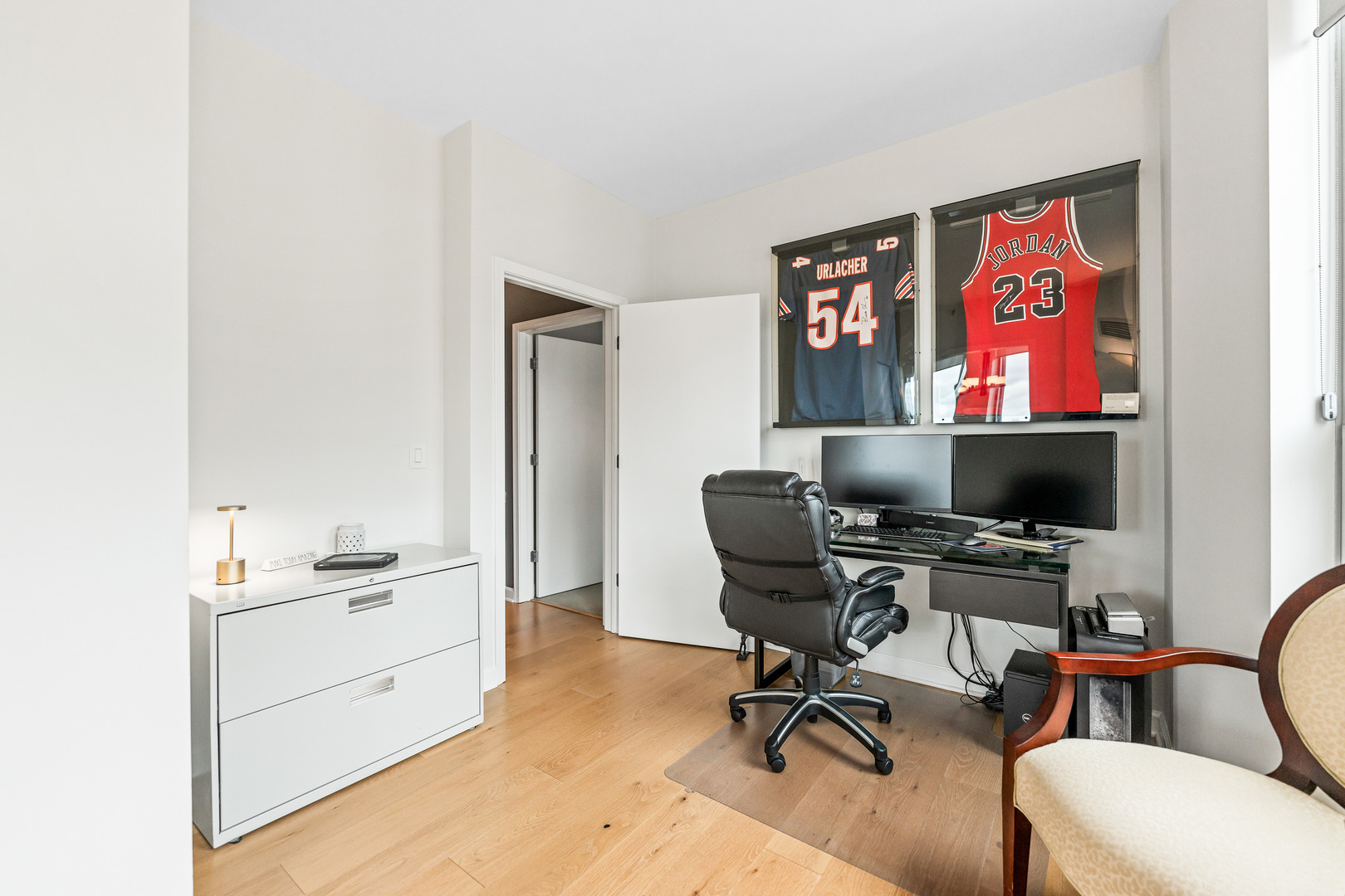 421 W Huron Street Unit: 1401