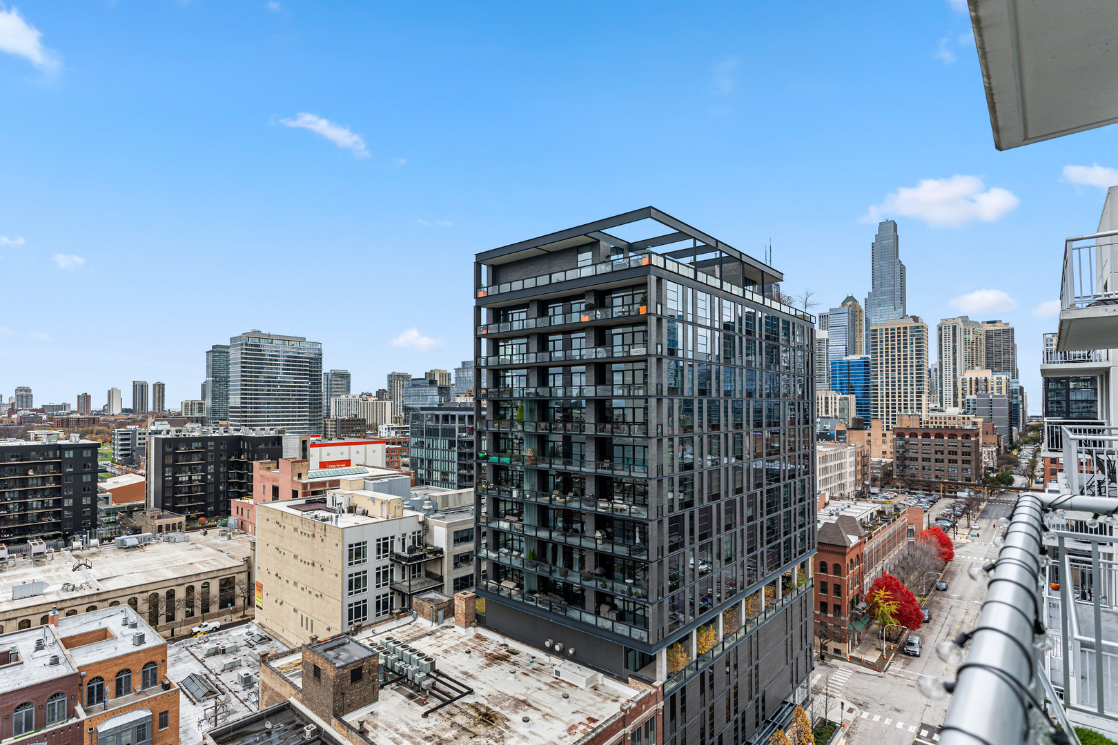 421 W Huron Street Unit: 1401