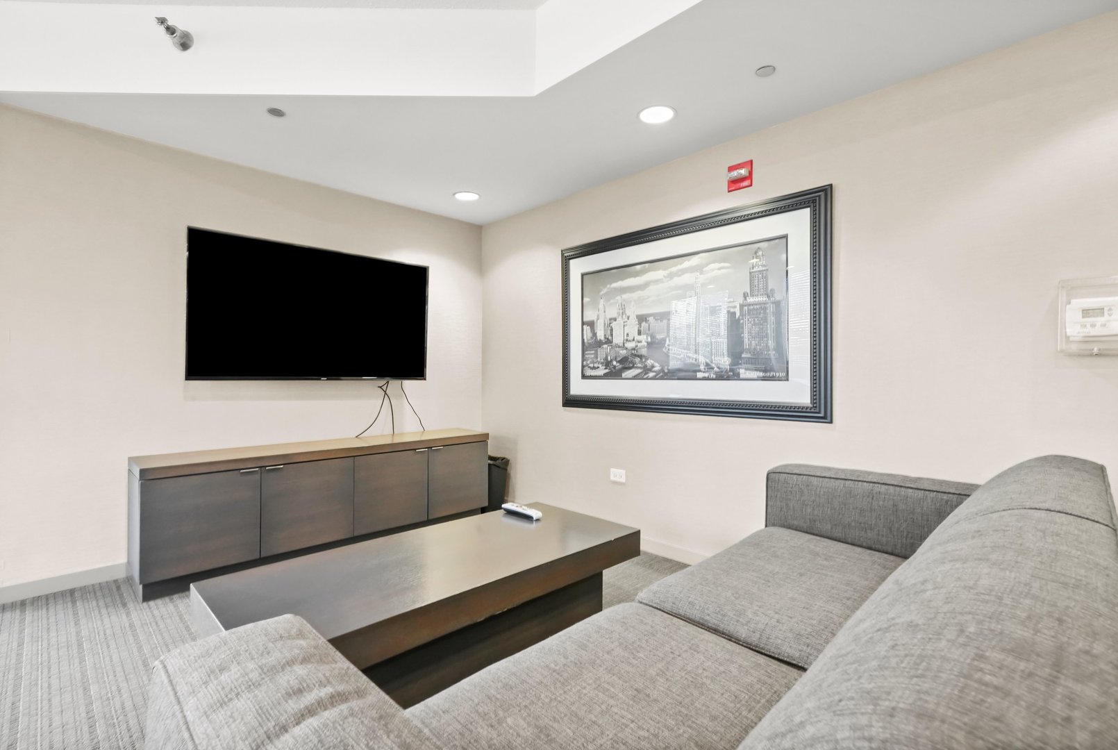 400 N LaSalle Drive Unit: 4007