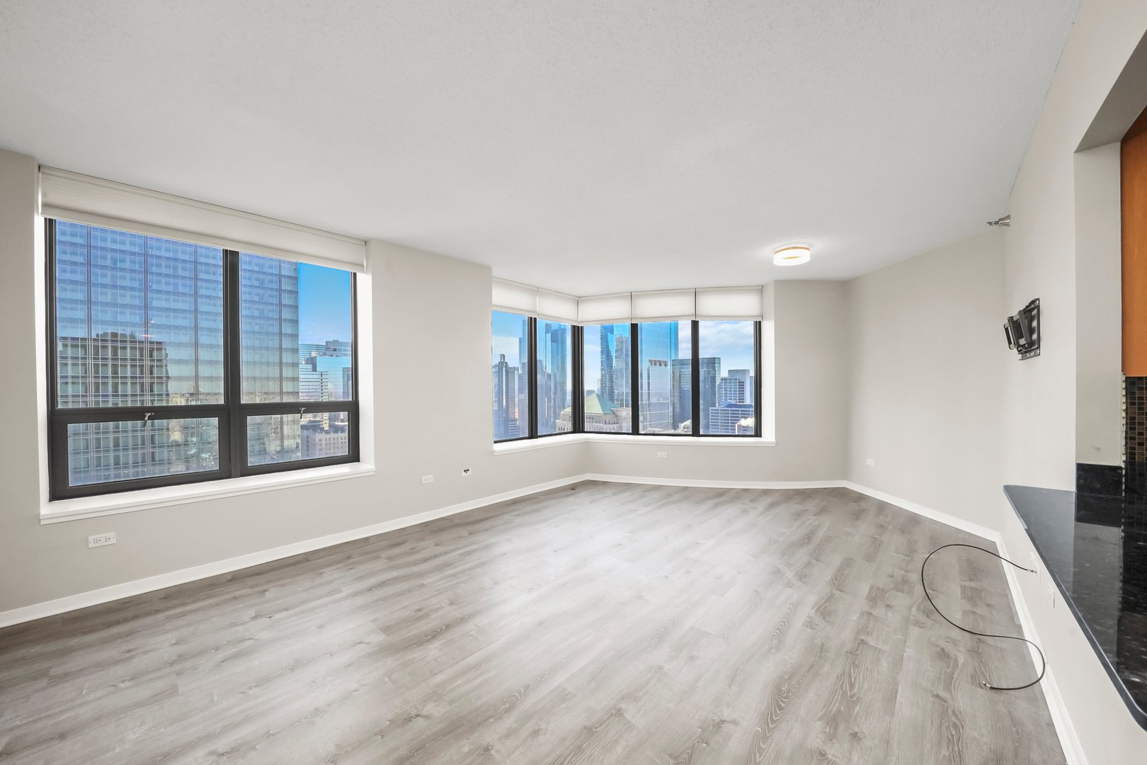 400 N LaSalle Drive Unit: 4007