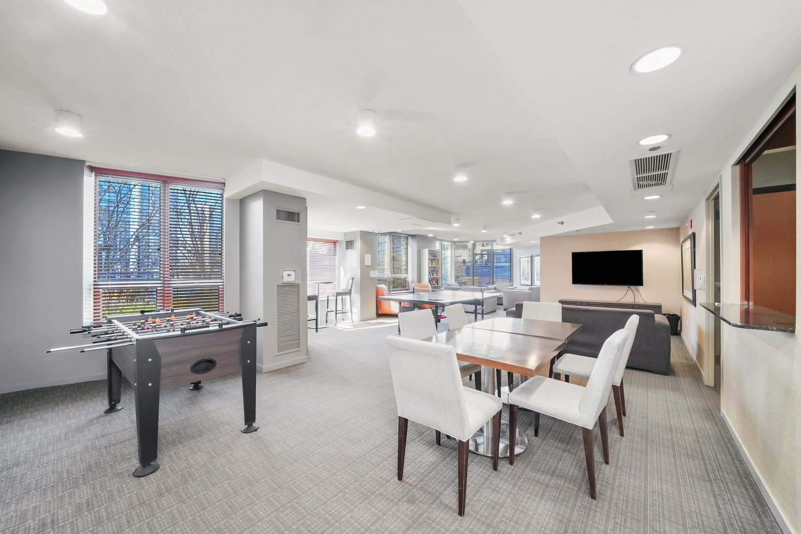 400 N LaSalle Drive Unit: 4007