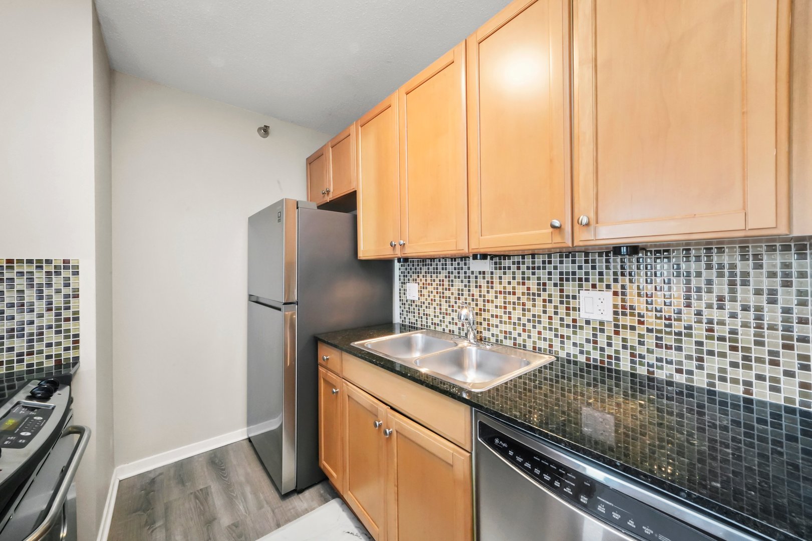 400 N LaSalle Drive Unit: 4007