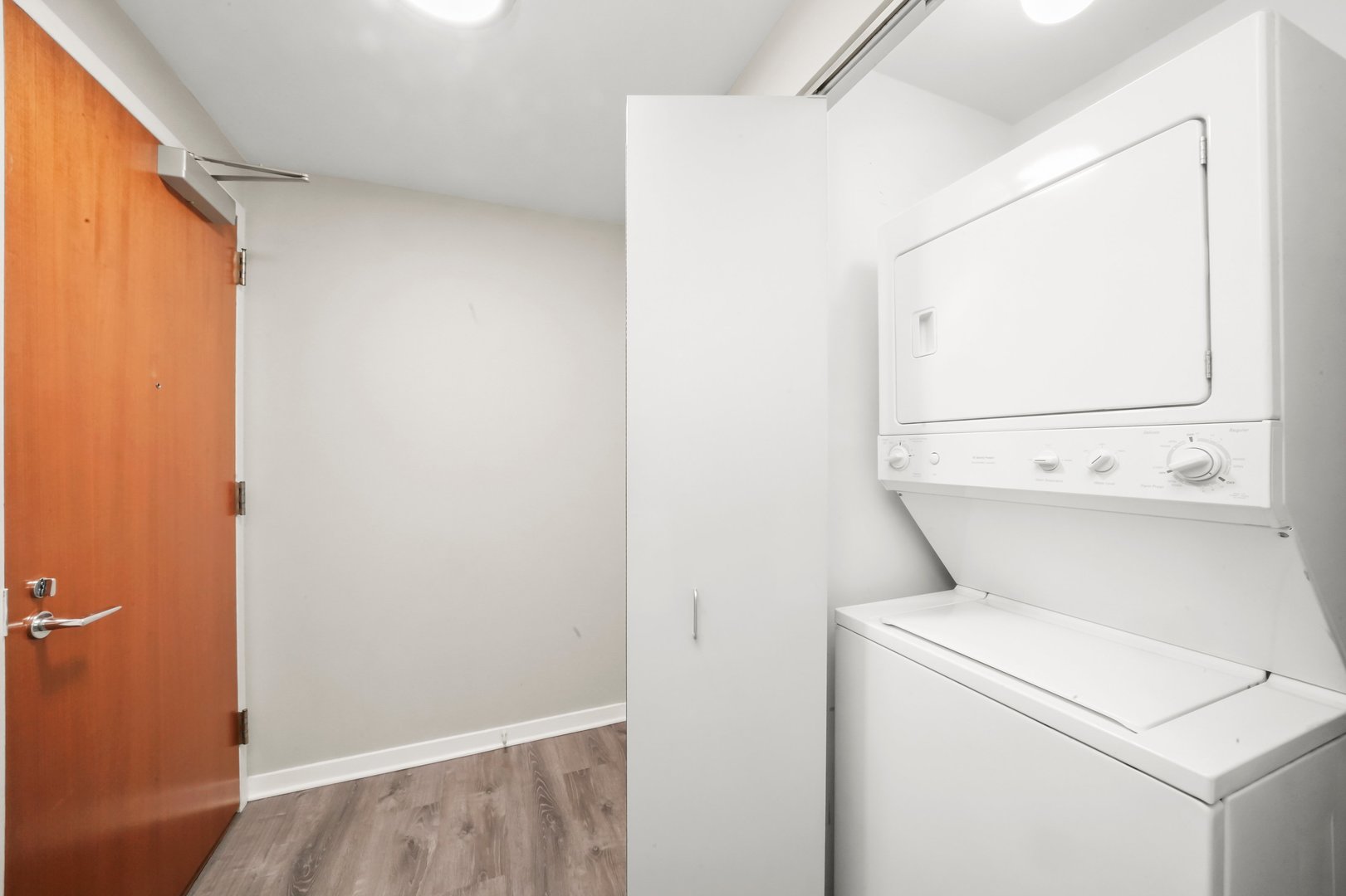 400 N LaSalle Drive Unit: 4007