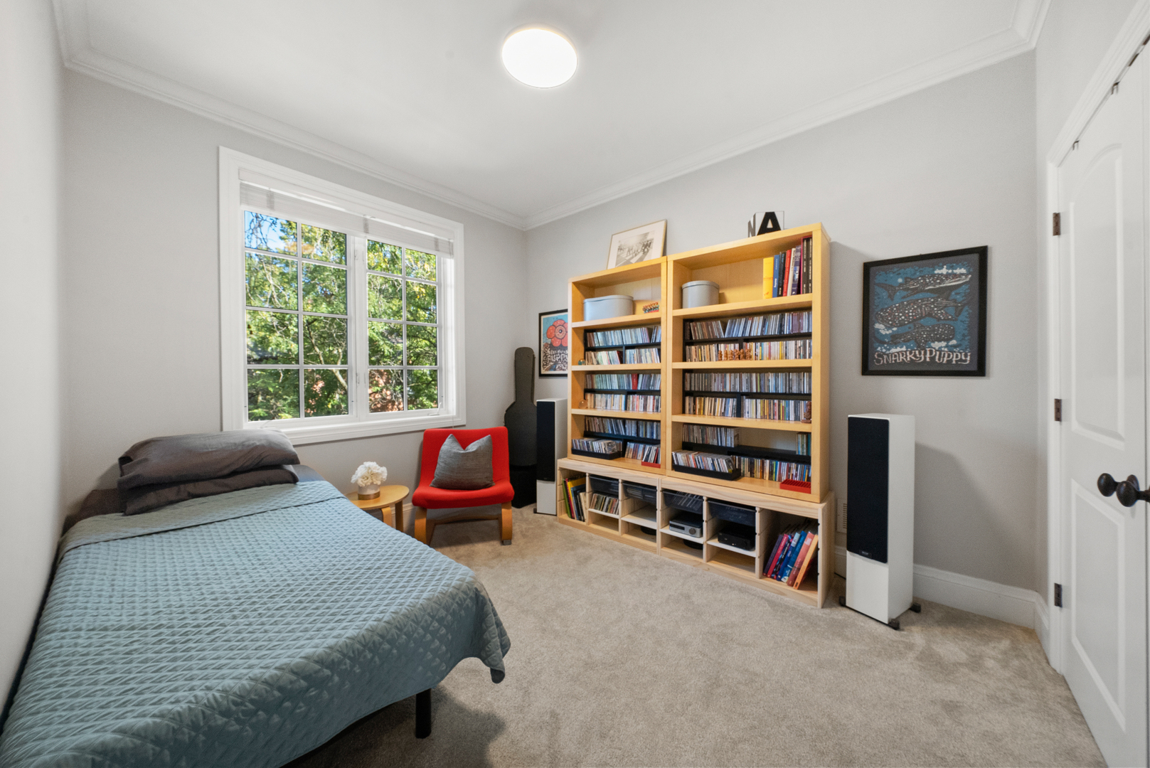 1949 W Nelson Street Unit: 2E