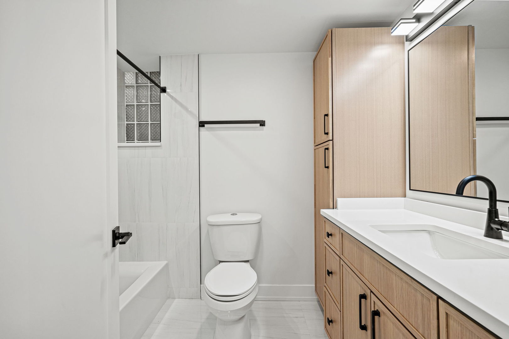 5119 N Kenmore Avenue Unit: TERRACE