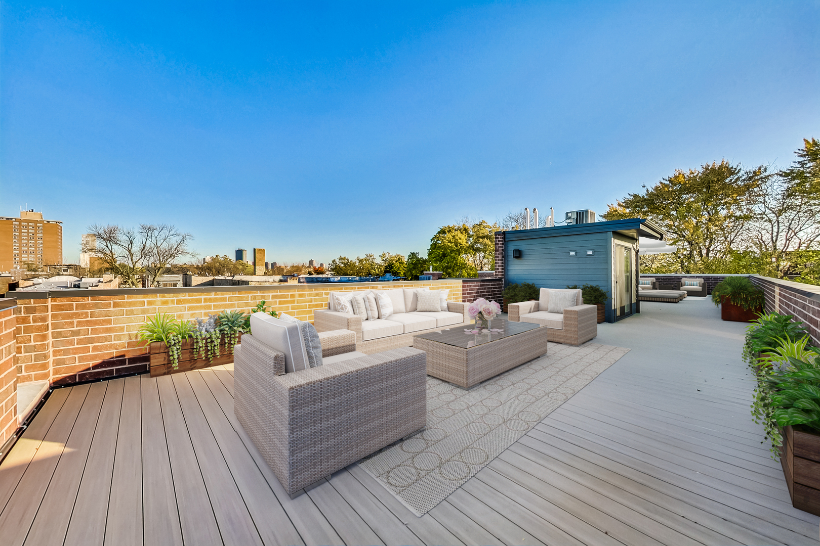 1462 W Byron Street Unit: PH