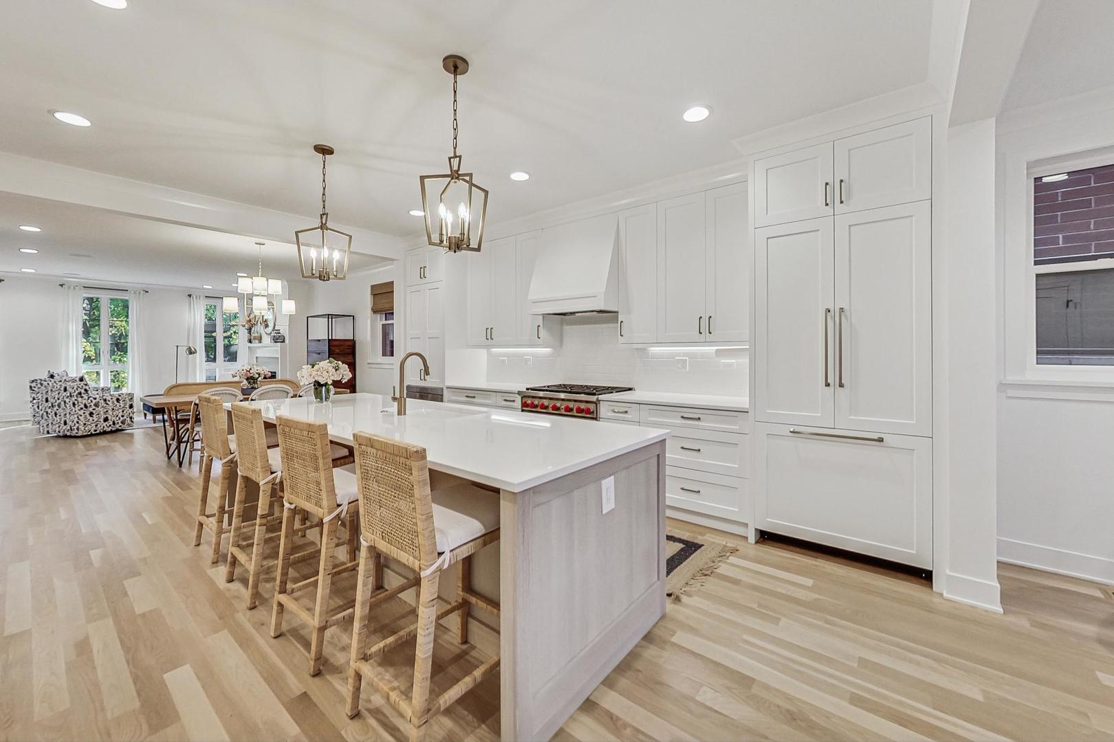 1462 W Byron Street Unit: PH