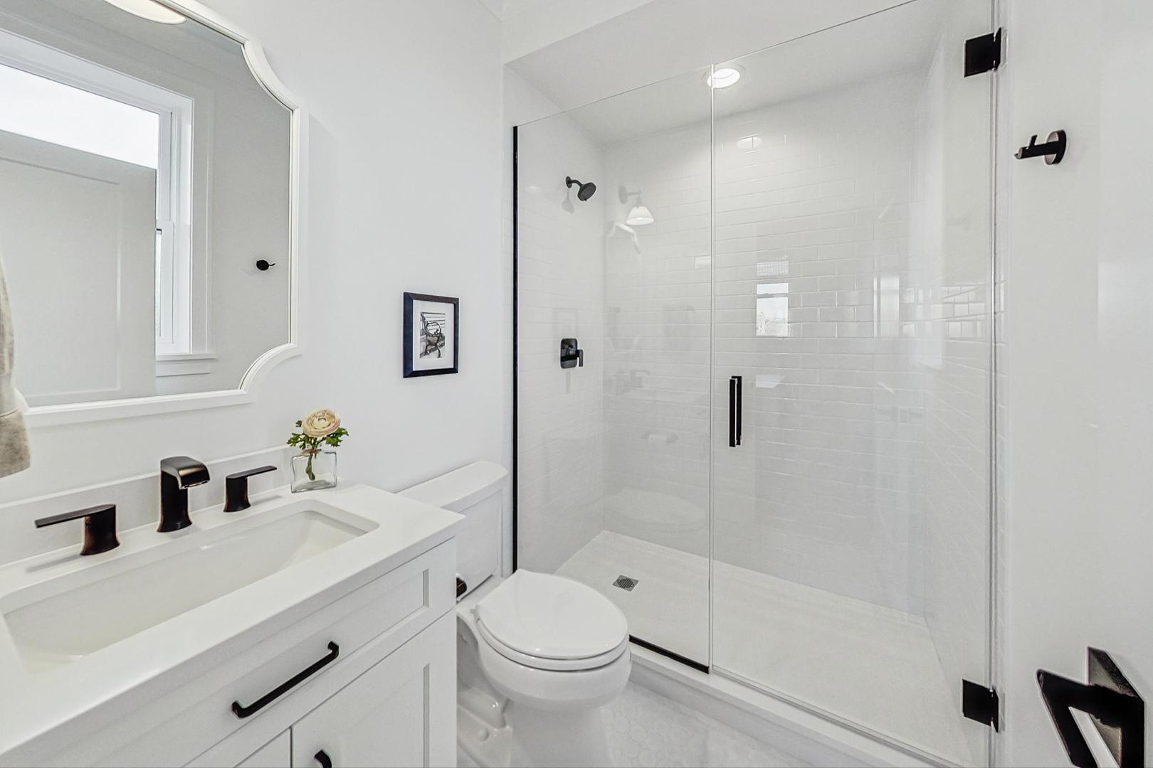 1462 W Byron Street Unit: PH