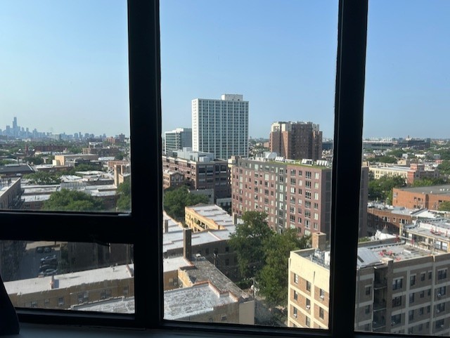 3930 N PINE GROVE Avenue Unit: 1608