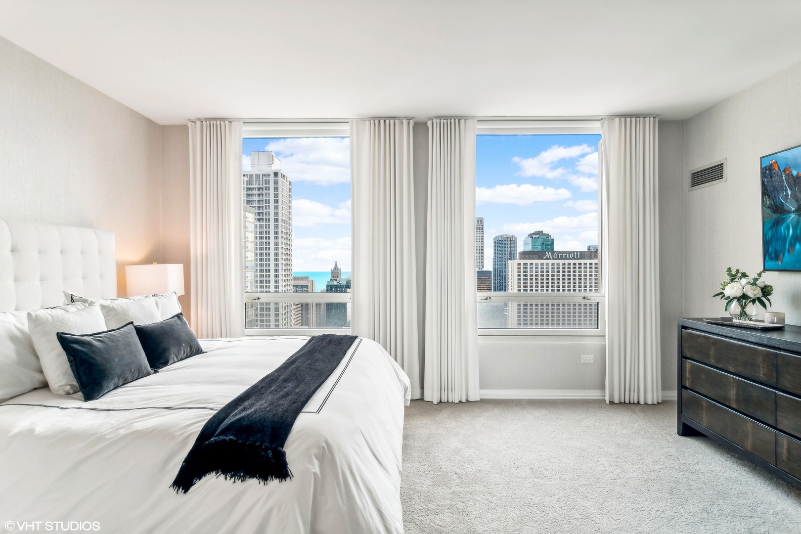 33 W ONTARIO Street Unit: 45B