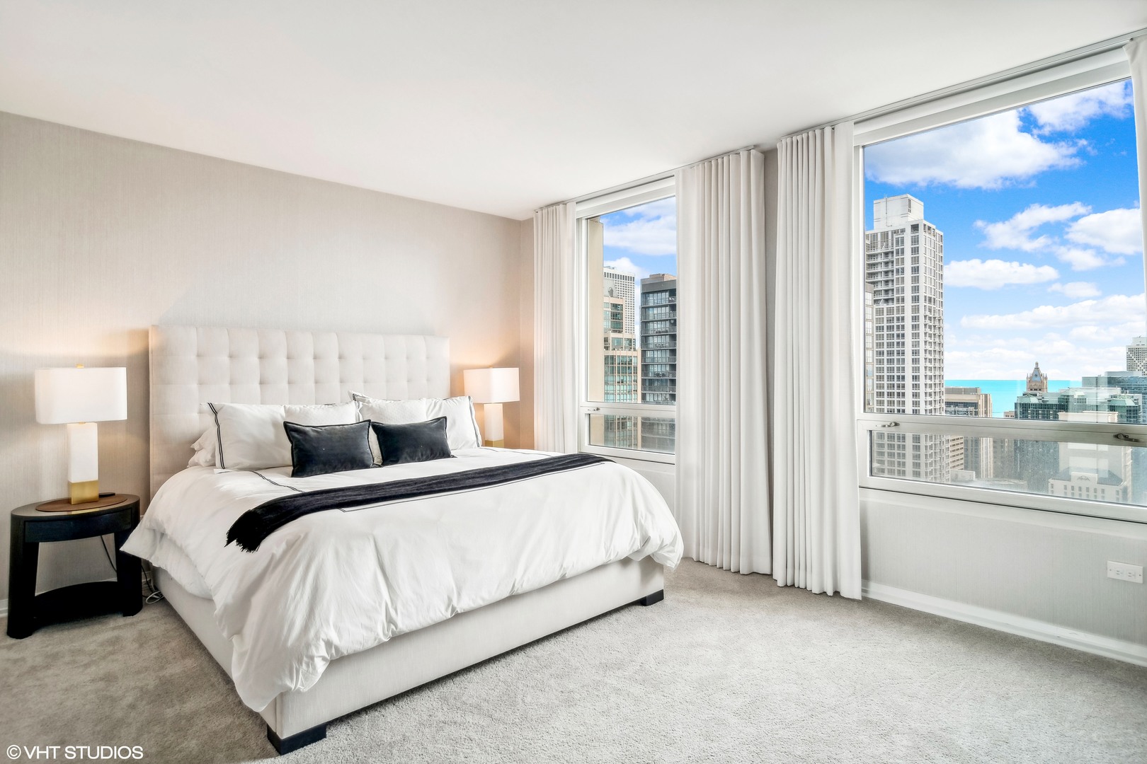 33 W ONTARIO Street Unit: 45B