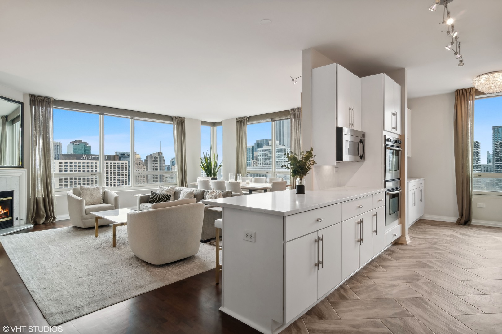 33 W ONTARIO Street Unit: 45B