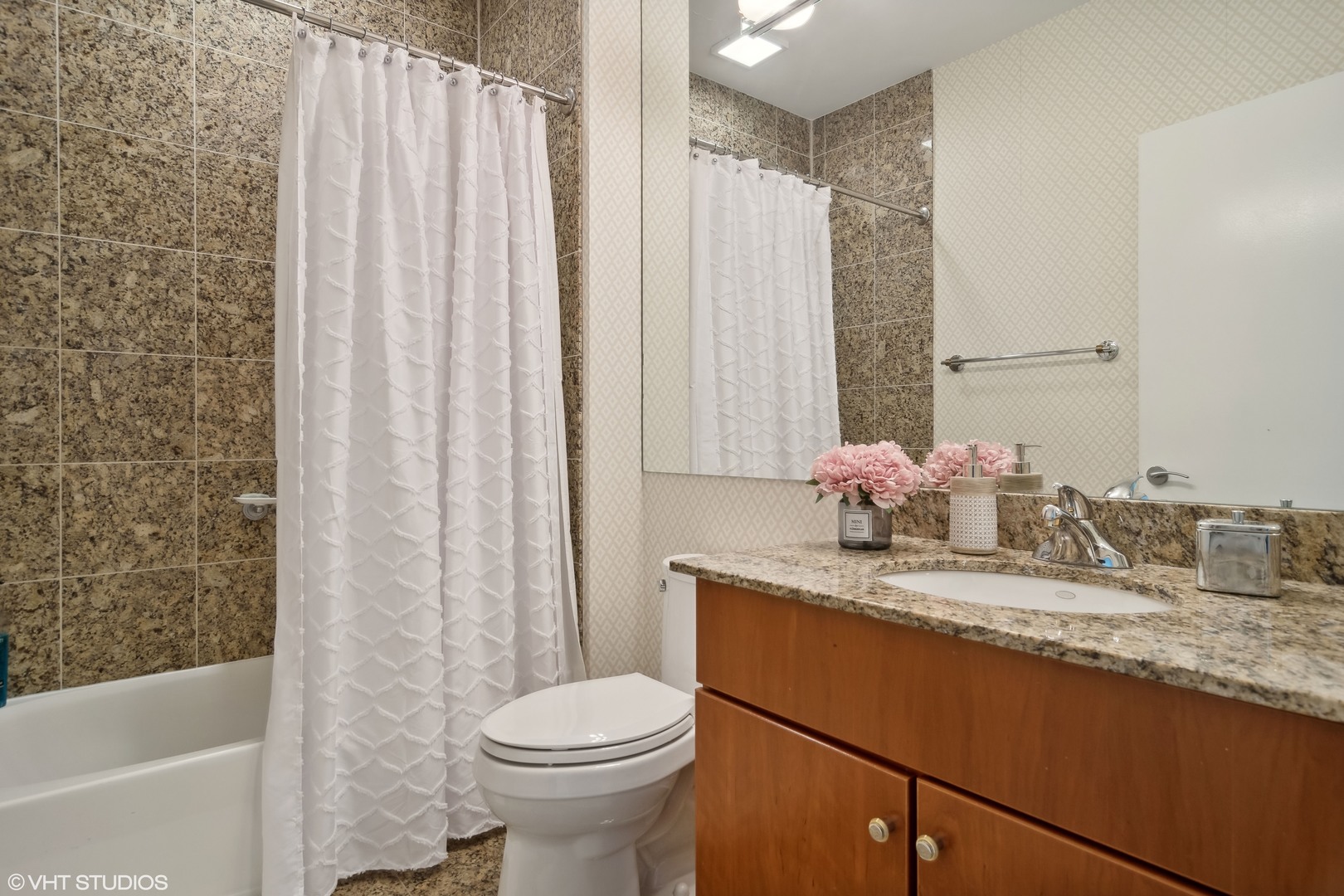 33 W ONTARIO Street Unit: 45B