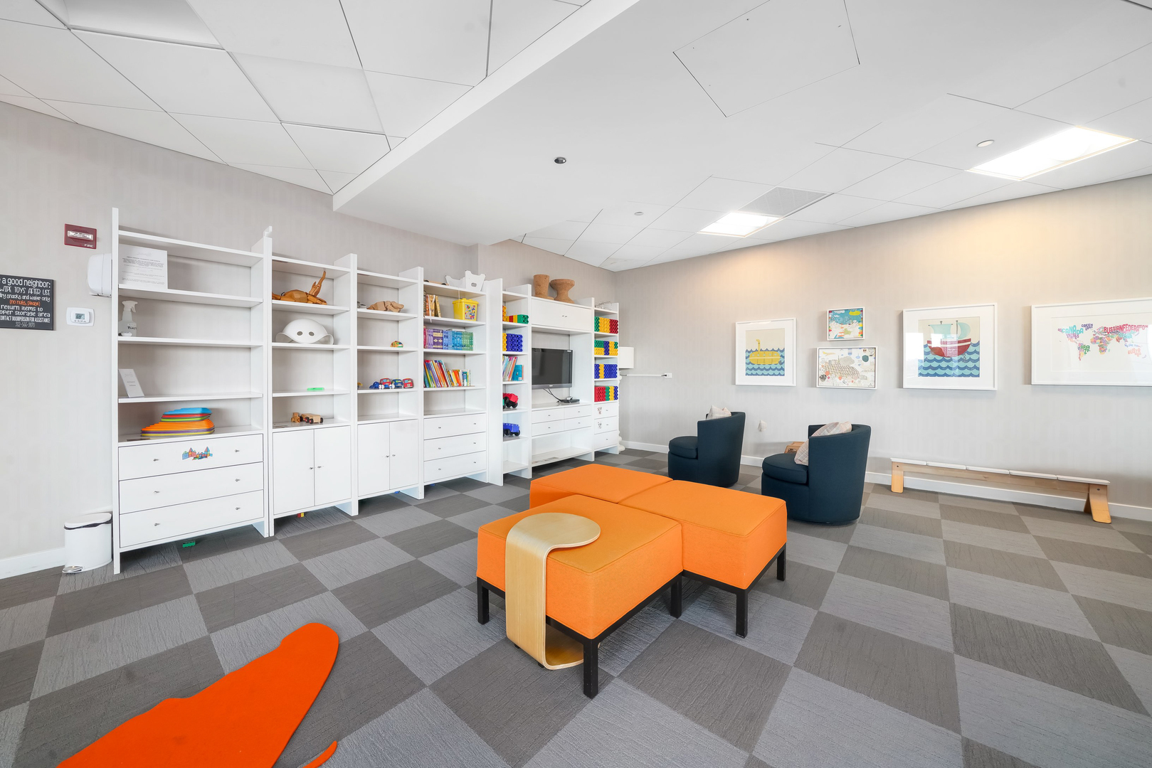 1201 S Prairie Avenue Unit: 604