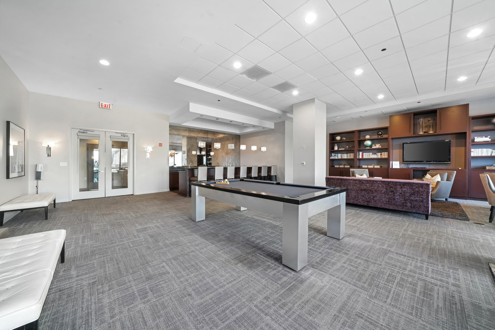 1201 S Prairie Avenue Unit: 604