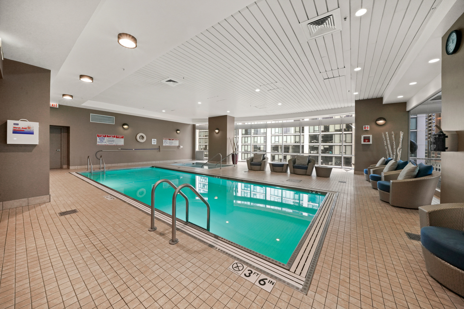 1201 S Prairie Avenue Unit: 604