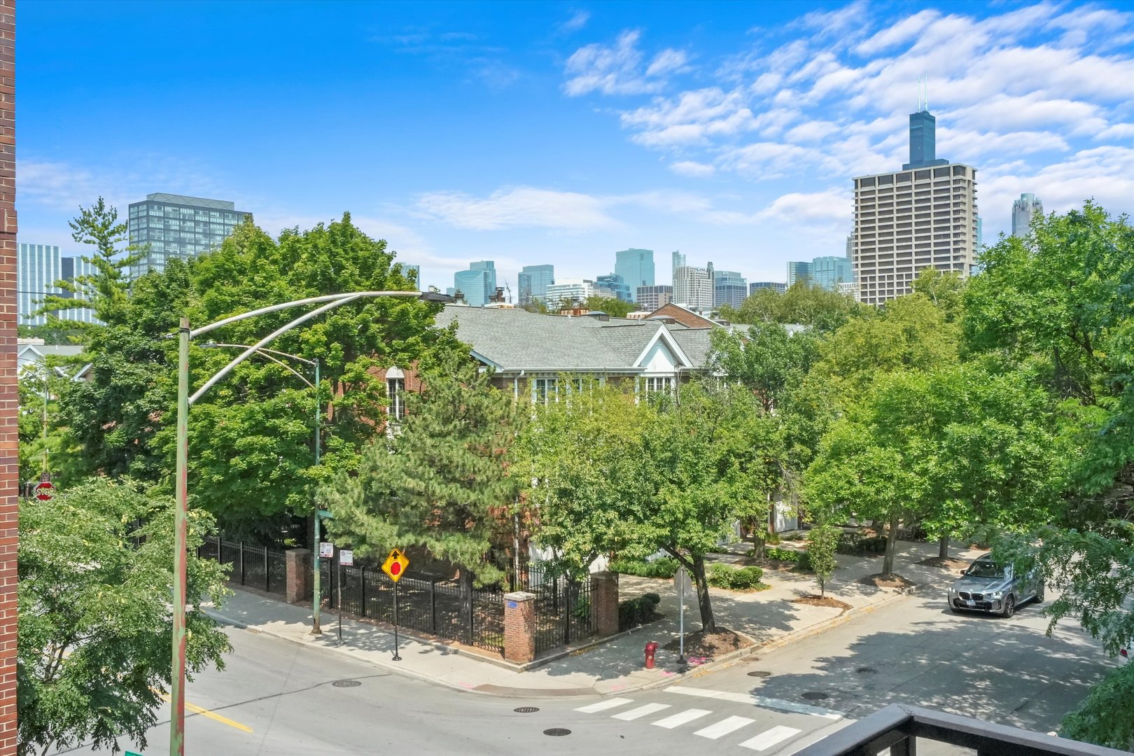 811 S LYTLE Street Unit: 216